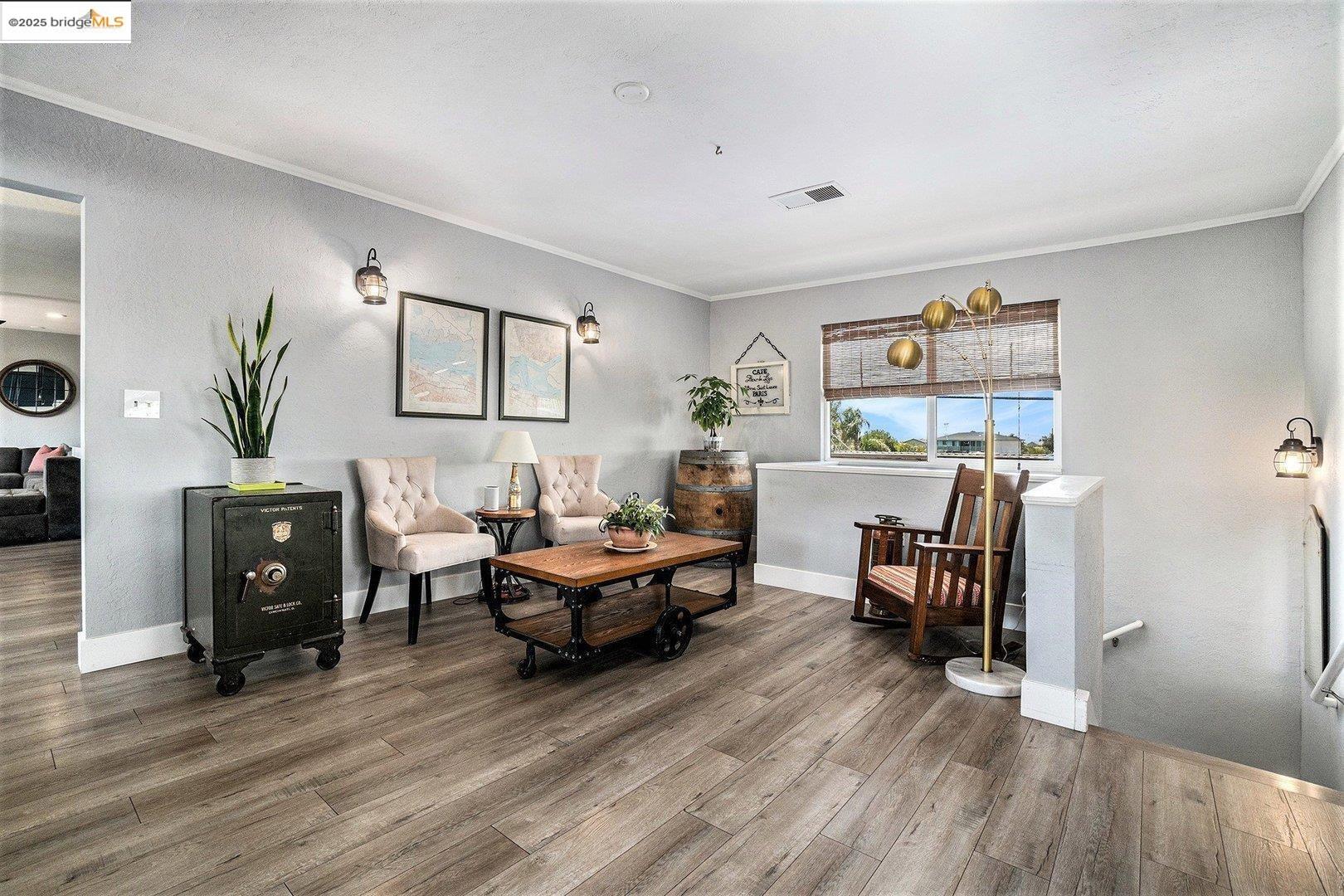 Detail Gallery Image 3 of 33 For 4384 Sandmound Blvd, Oakley,  CA 94561 - 4 Beds | 3 Baths