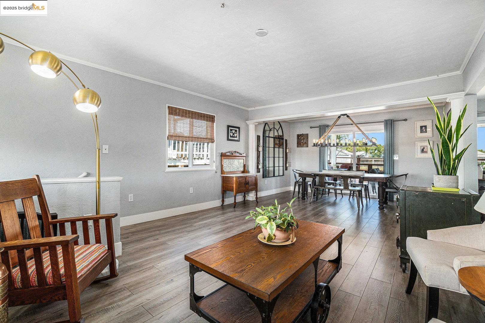 Detail Gallery Image 8 of 33 For 4384 Sandmound Blvd, Oakley,  CA 94561 - 4 Beds | 3 Baths