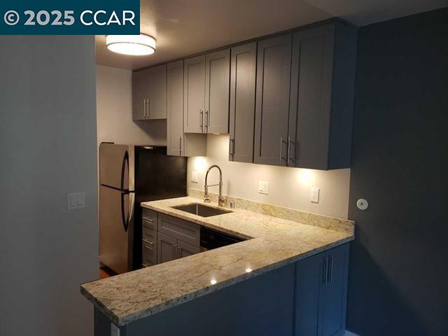 Detail Gallery Image 7 of 7 For 2742 Oak Rd #200,  Walnut Creek,  CA 94597 - 1 Beds | 1 Baths