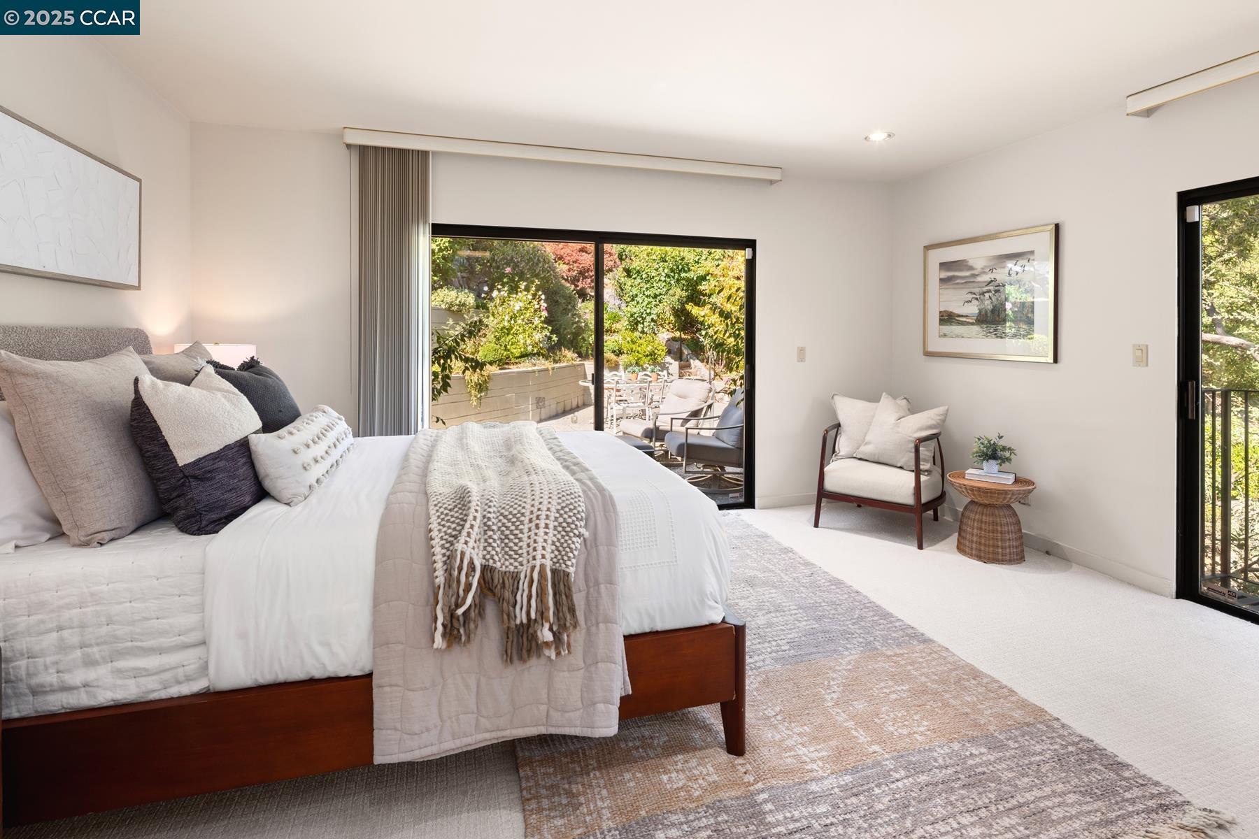 Detail Gallery Image 13 of 34 For 5474 La Salle Ave, Oakland,  CA 94611 - 3 Beds | 2/1 Baths