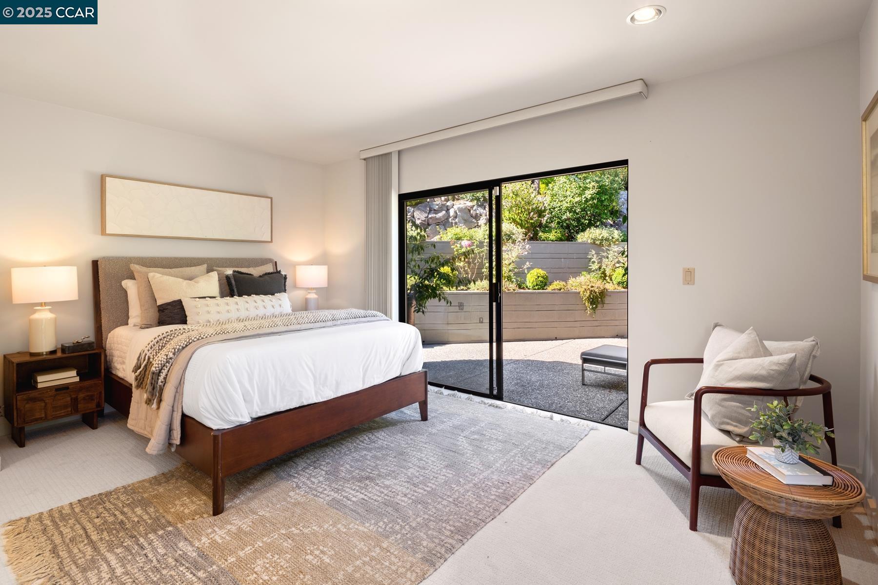 Detail Gallery Image 15 of 34 For 5474 La Salle Ave, Oakland,  CA 94611 - 3 Beds | 2/1 Baths