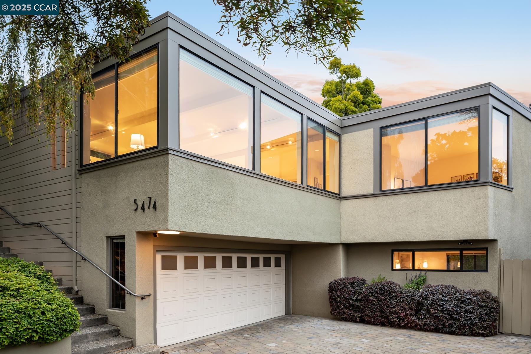 Detail Gallery Image 23 of 34 For 5474 La Salle Ave, Oakland,  CA 94611 - 3 Beds | 2/1 Baths