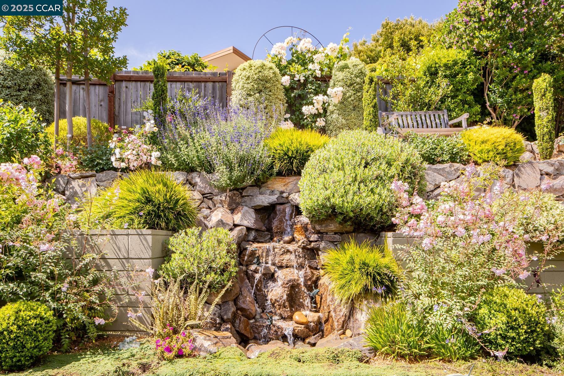 Detail Gallery Image 29 of 34 For 5474 La Salle Ave, Oakland,  CA 94611 - 3 Beds | 2/1 Baths