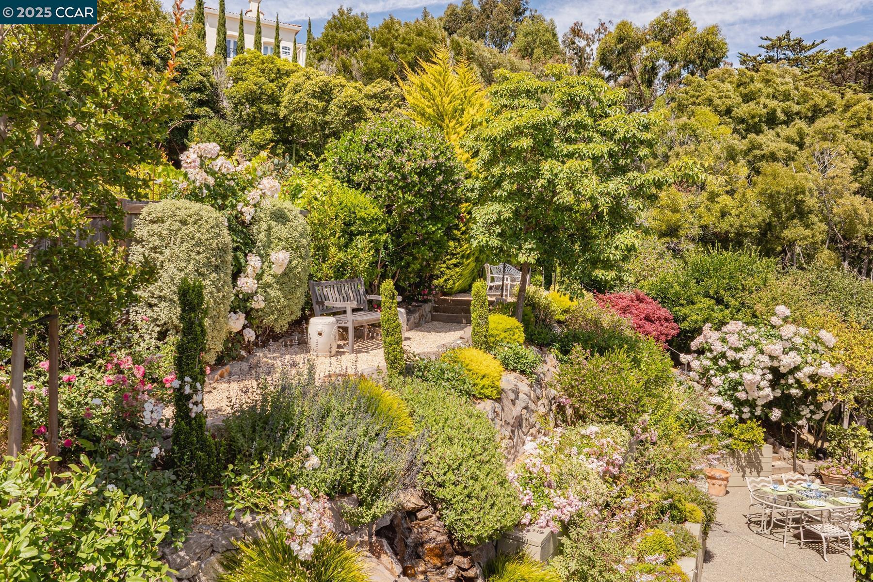 Detail Gallery Image 32 of 34 For 5474 La Salle Ave, Oakland,  CA 94611 - 3 Beds | 2/1 Baths