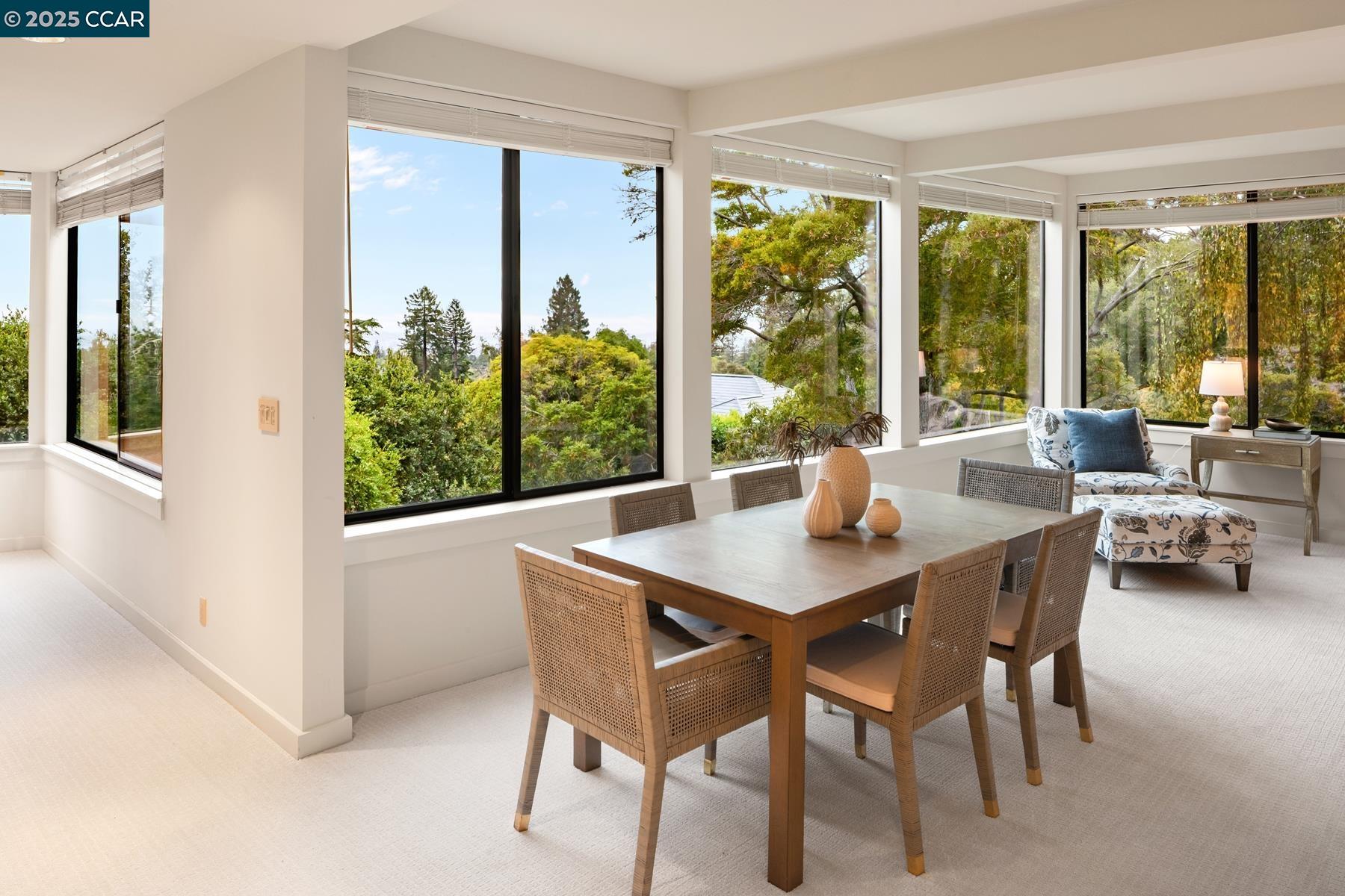 Detail Gallery Image 7 of 34 For 5474 La Salle Ave, Oakland,  CA 94611 - 3 Beds | 2/1 Baths