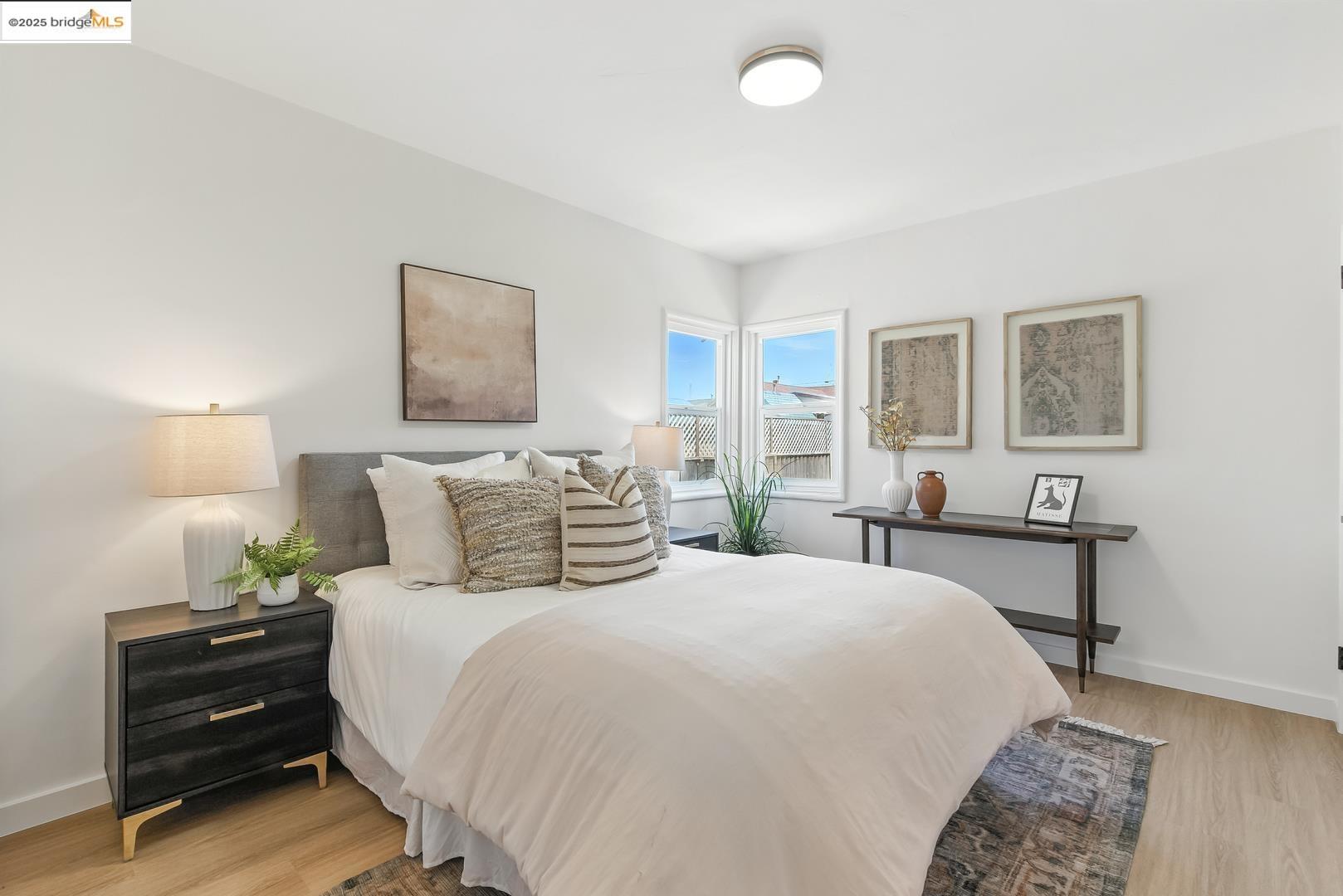 Detail Gallery Image 10 of 17 For 6124 Santa Cruz Ave, Richmond,  CA 94804 - 2 Beds | 1 Baths