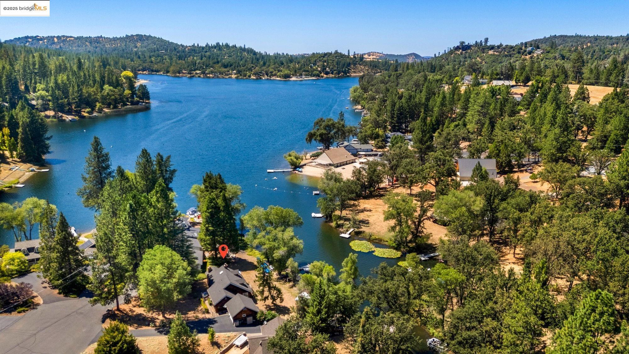 Detail Gallery Image 4 of 60 For 20913 Big Foot Ct, Groveland,  CA 95321-9315 - 3 Beds | 2 Baths