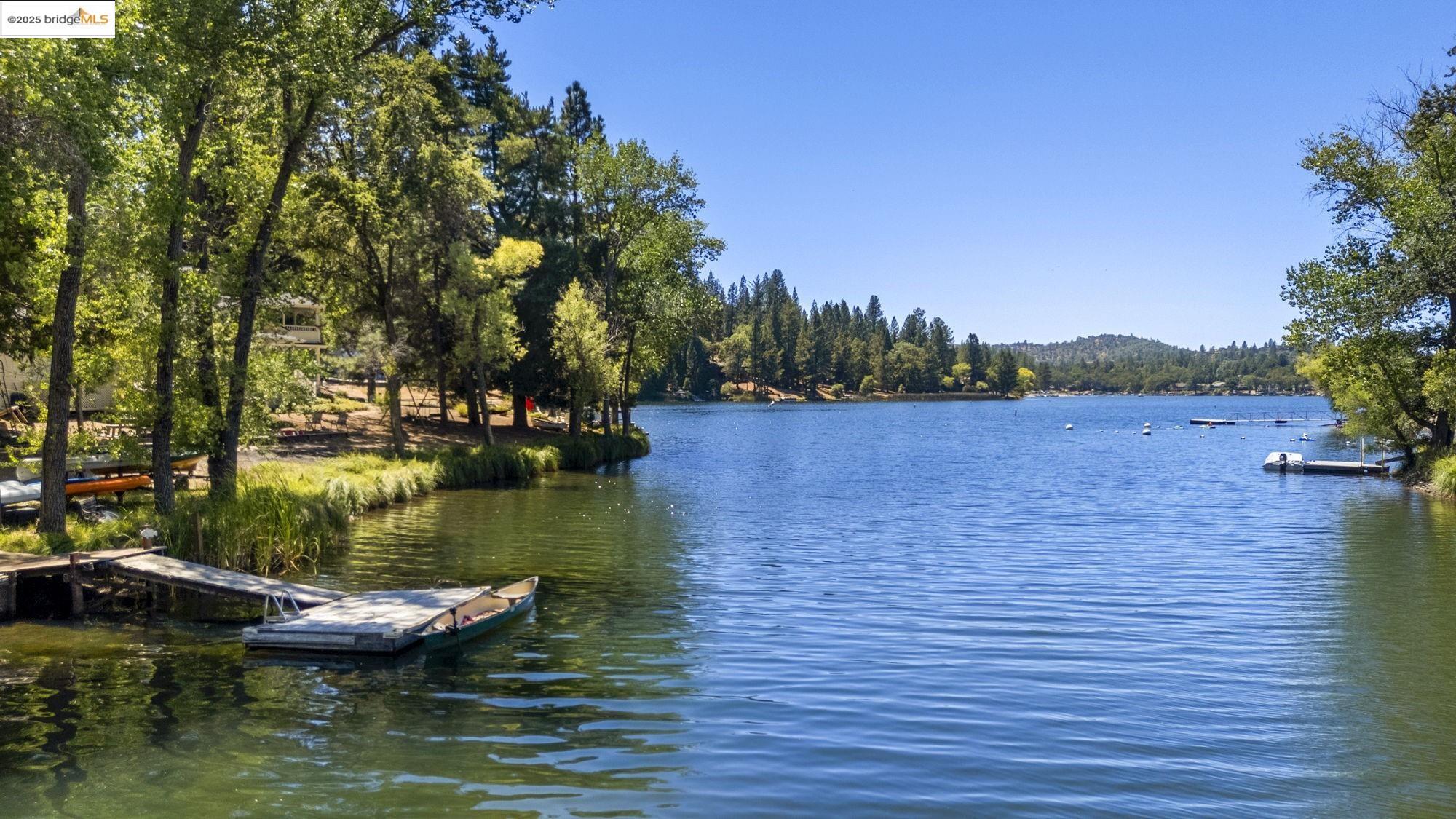 Detail Gallery Image 6 of 60 For 20913 Big Foot Ct, Groveland,  CA 95321-9315 - 3 Beds | 2 Baths