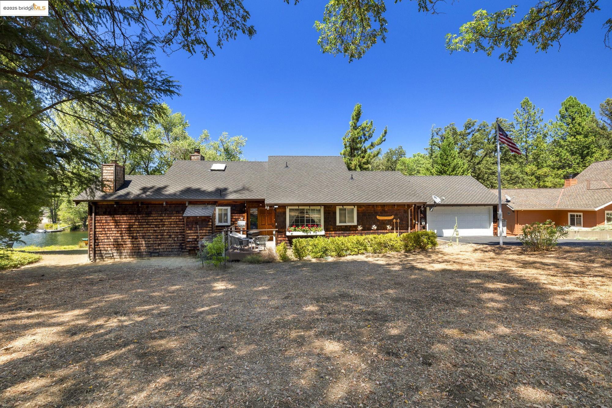 Detail Gallery Image 8 of 60 For 20913 Big Foot Ct, Groveland,  CA 95321-9315 - 3 Beds | 2 Baths