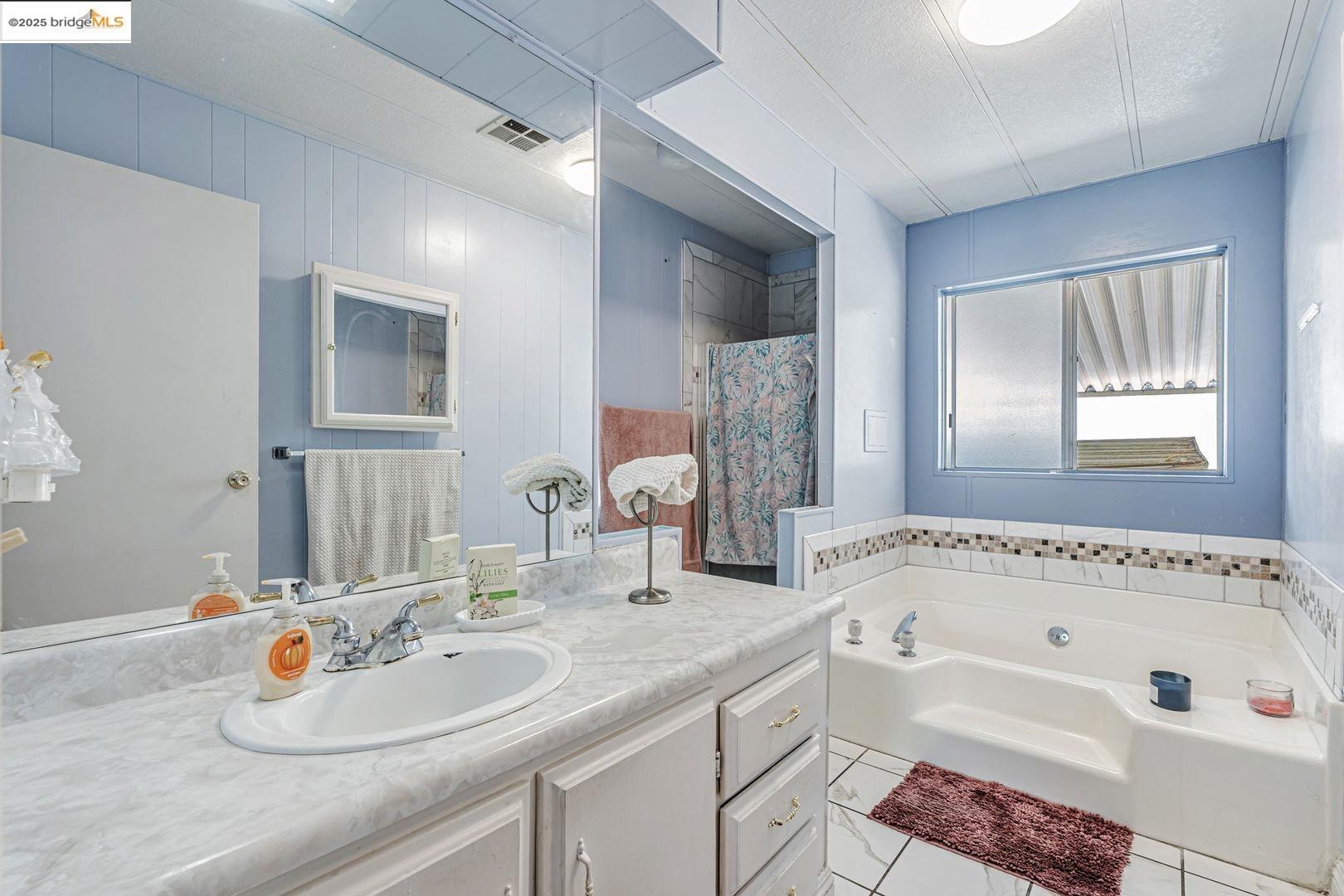 Detail Gallery Image 27 of 39 For 131 Paulette Way, Antioch,  CA 94509 - 4 Beds | 2 Baths