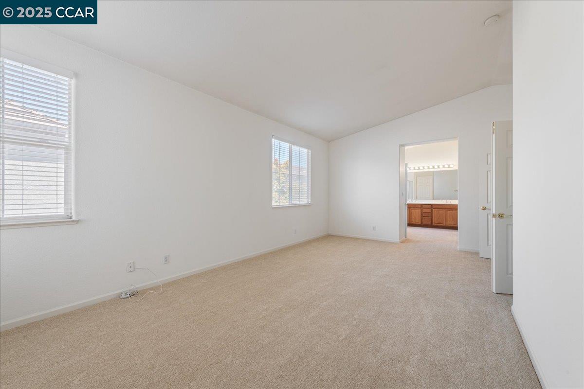 Detail Gallery Image 29 of 37 For 524 Rosewood Lane, Hercules,  CA 94547 - 4 Beds | 3 Baths