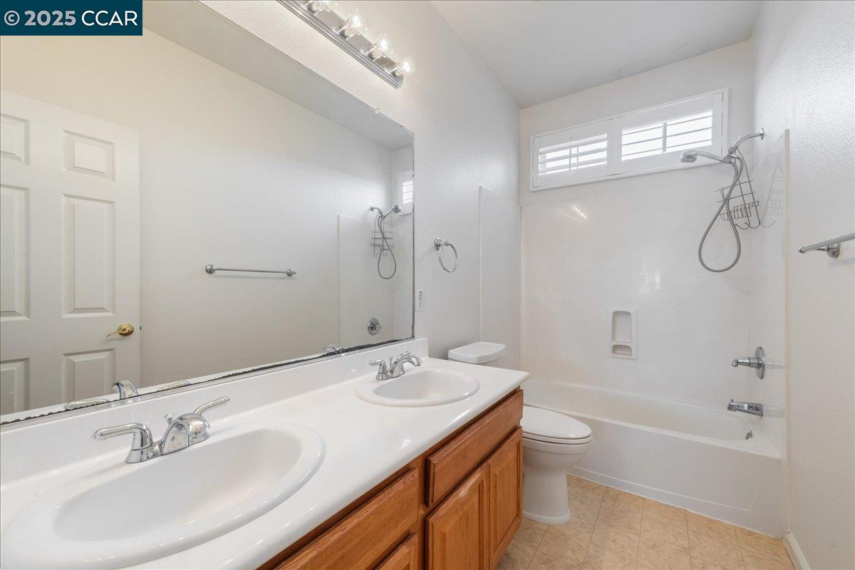 Detail Gallery Image 35 of 37 For 524 Rosewood Lane, Hercules,  CA 94547 - 4 Beds | 3 Baths