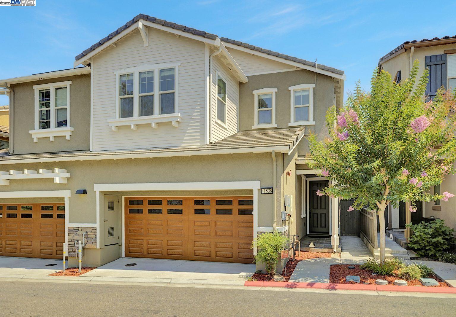 Detail Gallery Image 1 of 43 For 41538 Casabella Cmn, Fremont,  CA 94539 - 4 Beds | 3 Baths