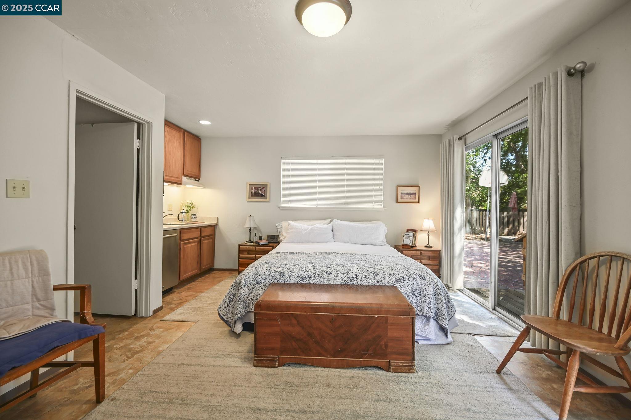 Detail Gallery Image 20 of 43 For 865 Walnut Ave, Walnut Creek,  CA 94598 - 6 Beds | 3/1 Baths
