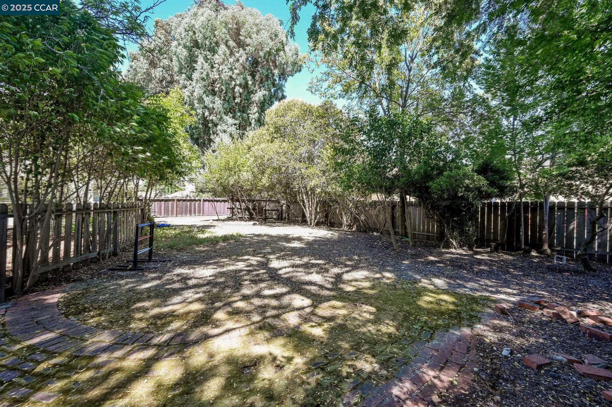 Detail Gallery Image 37 of 43 For 865 Walnut Ave, Walnut Creek,  CA 94598 - 6 Beds | 3/1 Baths