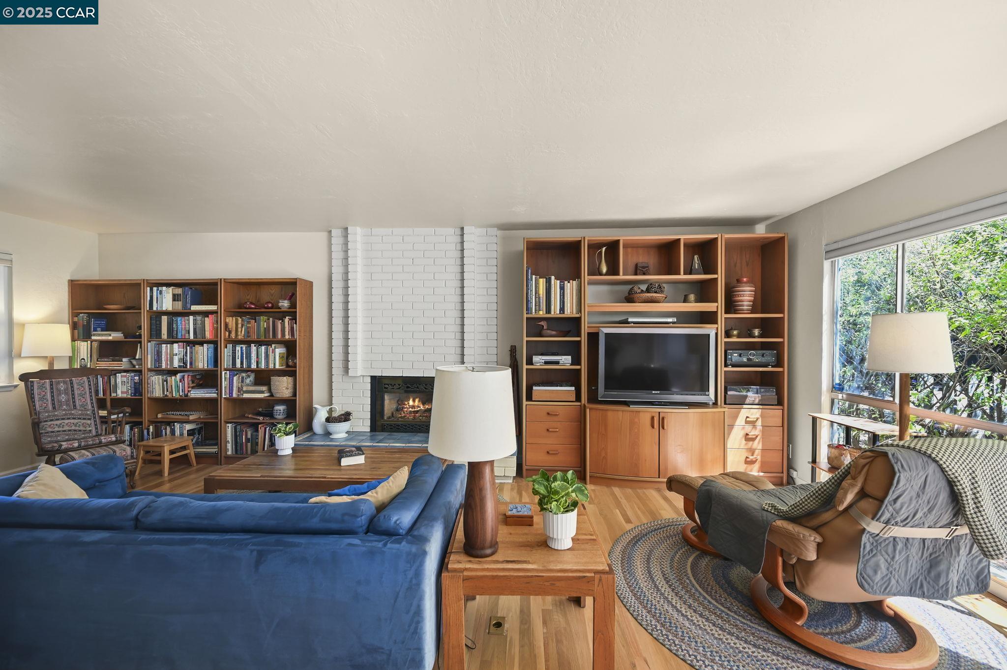 Detail Gallery Image 10 of 43 For 865 Walnut Ave, Walnut Creek,  CA 94598 - 6 Beds | 3/1 Baths