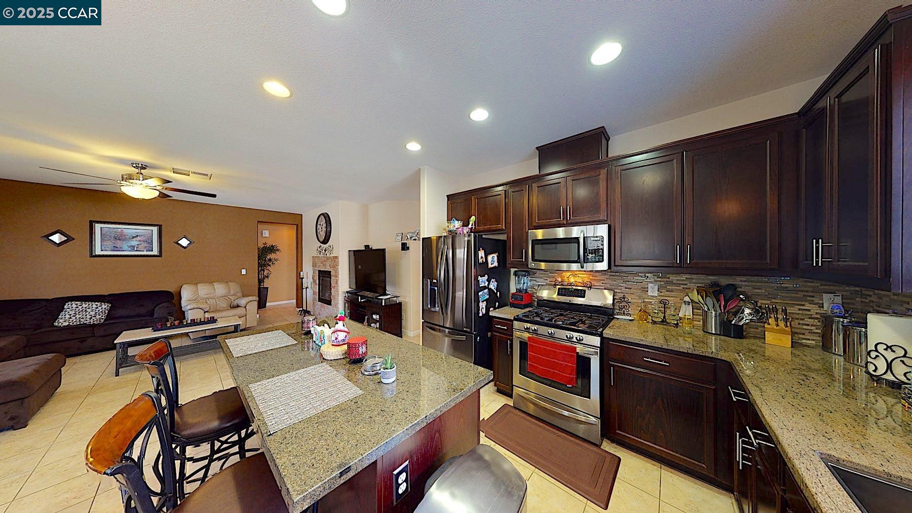 Detail Gallery Image 11 of 40 For 3685 Mallard Ct, Antioch,  CA 94509 - 5 Beds | 3 Baths