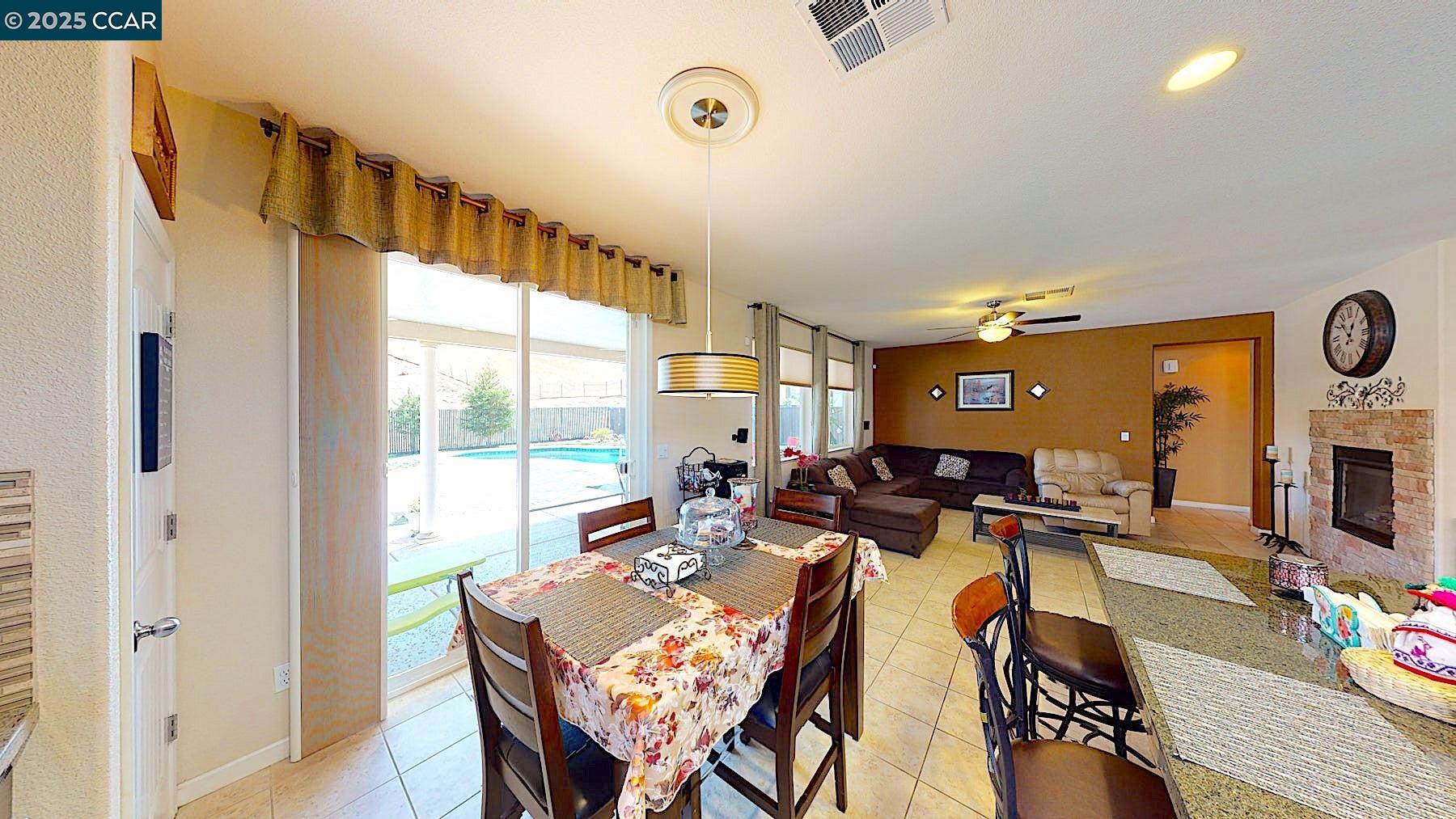 Detail Gallery Image 12 of 40 For 3685 Mallard Ct, Antioch,  CA 94509 - 5 Beds | 3 Baths