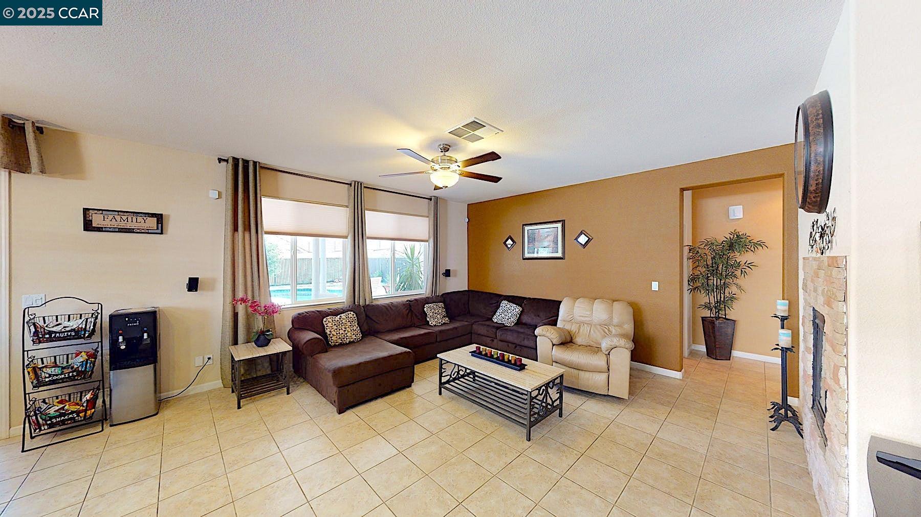 Detail Gallery Image 8 of 40 For 3685 Mallard Ct, Antioch,  CA 94509 - 5 Beds | 3 Baths