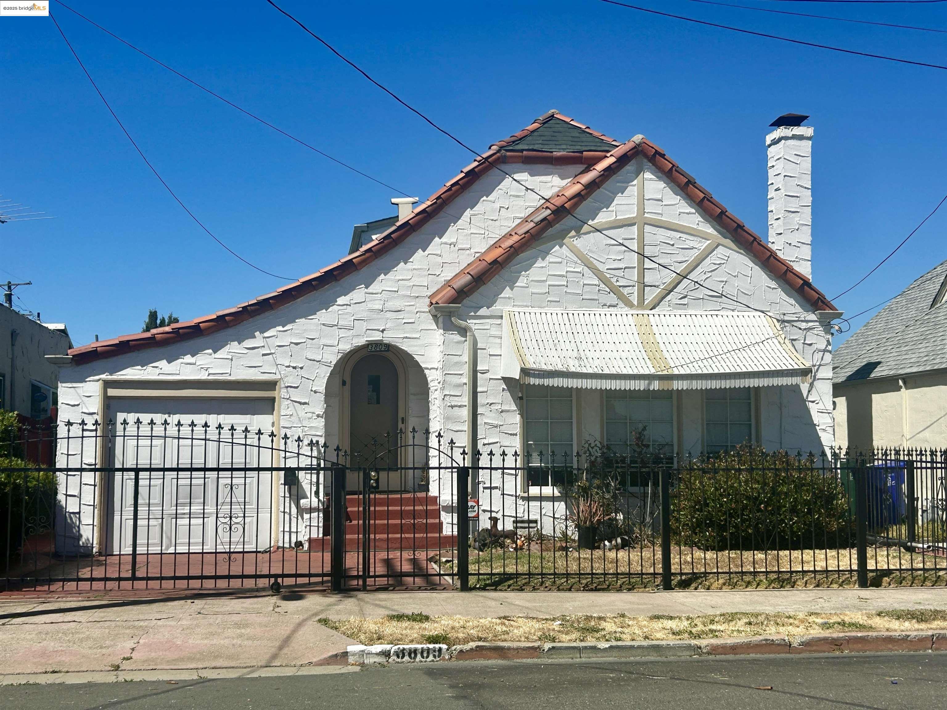 Detail Gallery Image 1 of 41 For 3809 Solano Ave, Richmond,  CA 94805 - 3 Beds | 1/1 Baths