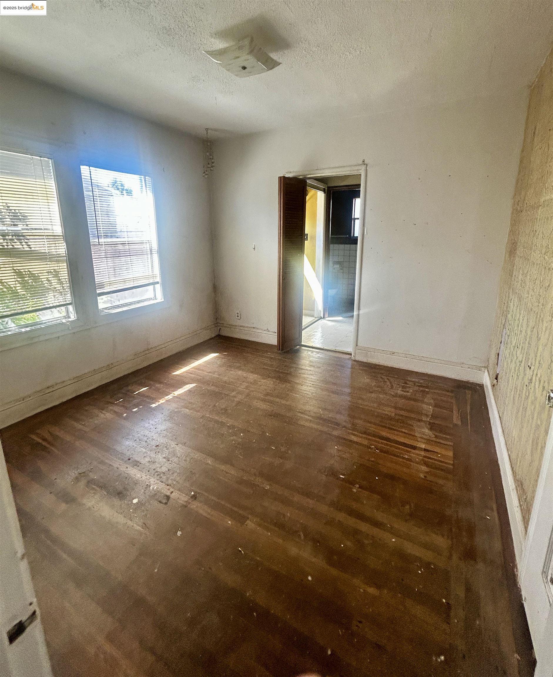 Detail Gallery Image 12 of 41 For 3809 Solano Ave, Richmond,  CA 94805 - 3 Beds | 1/1 Baths