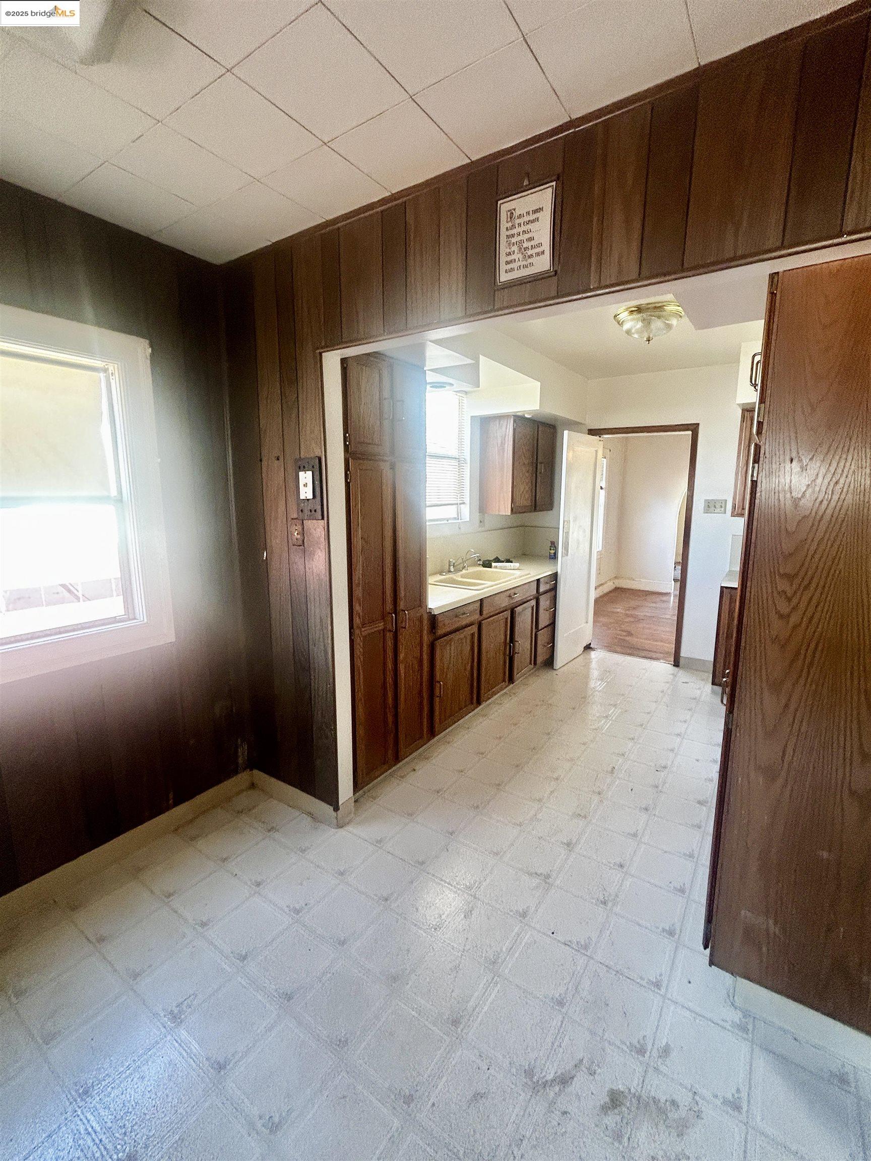 Detail Gallery Image 13 of 41 For 3809 Solano Ave, Richmond,  CA 94805 - 3 Beds | 1/1 Baths