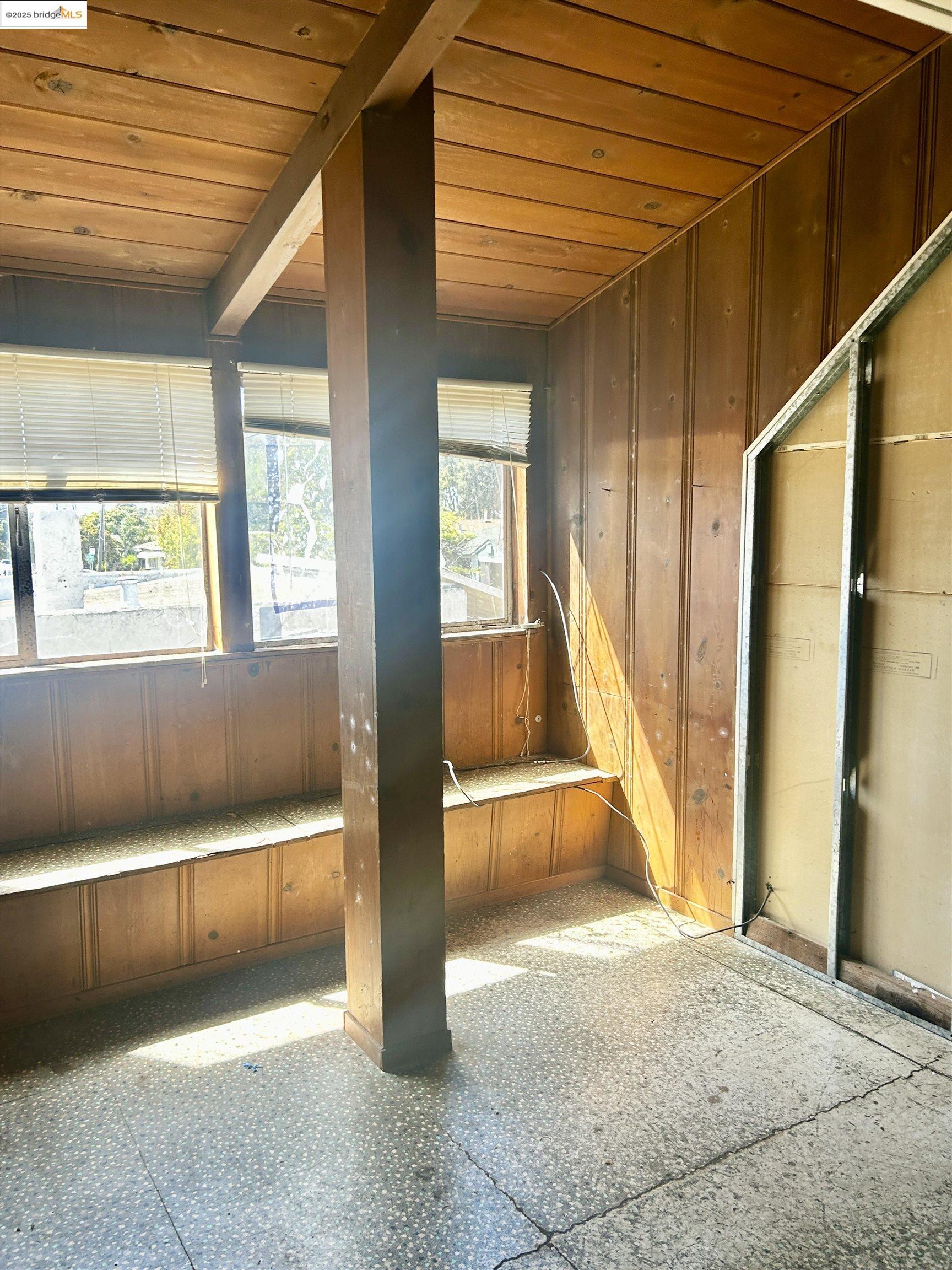 Detail Gallery Image 25 of 41 For 3809 Solano Ave, Richmond,  CA 94805 - 3 Beds | 1/1 Baths