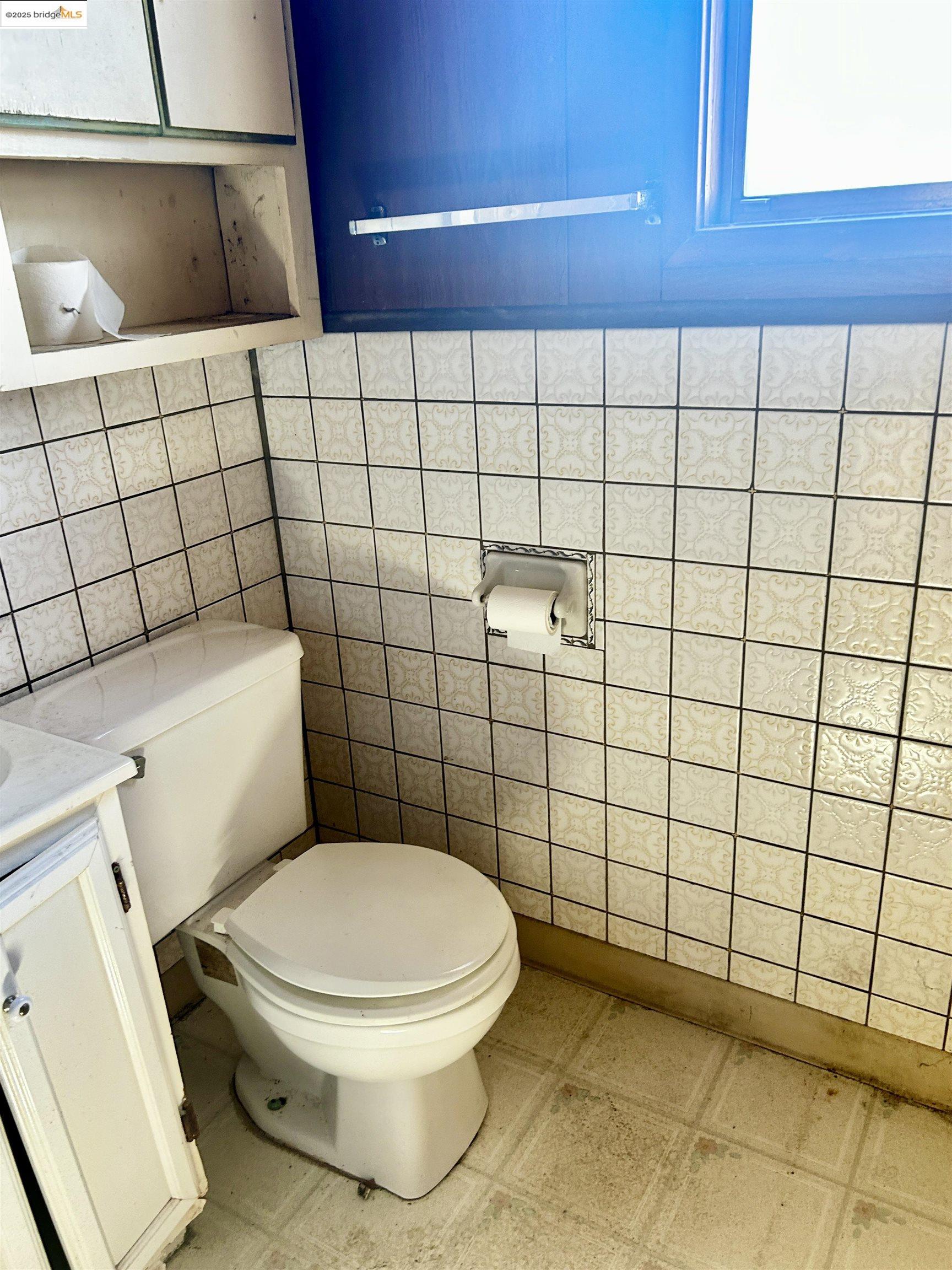 Detail Gallery Image 28 of 41 For 3809 Solano Ave, Richmond,  CA 94805 - 3 Beds | 1/1 Baths