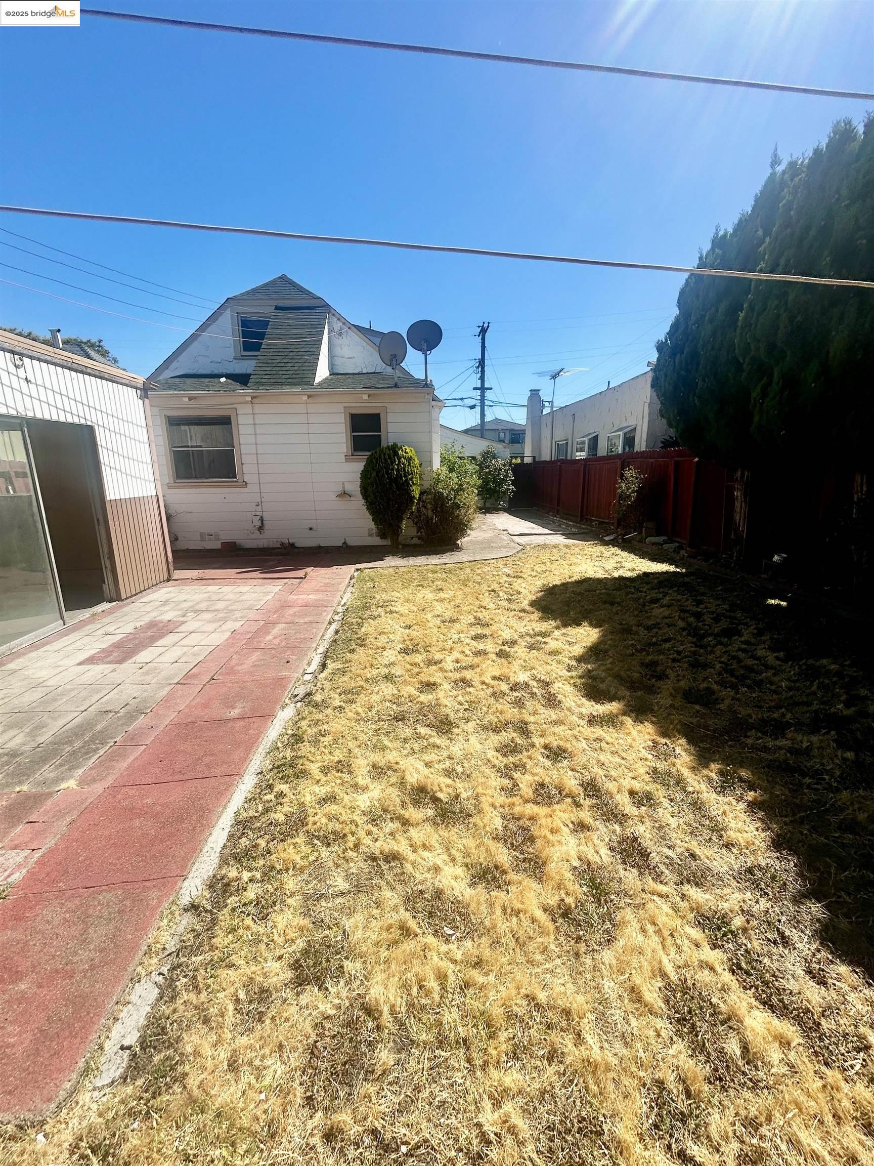 Detail Gallery Image 30 of 41 For 3809 Solano Ave, Richmond,  CA 94805 - 3 Beds | 1/1 Baths
