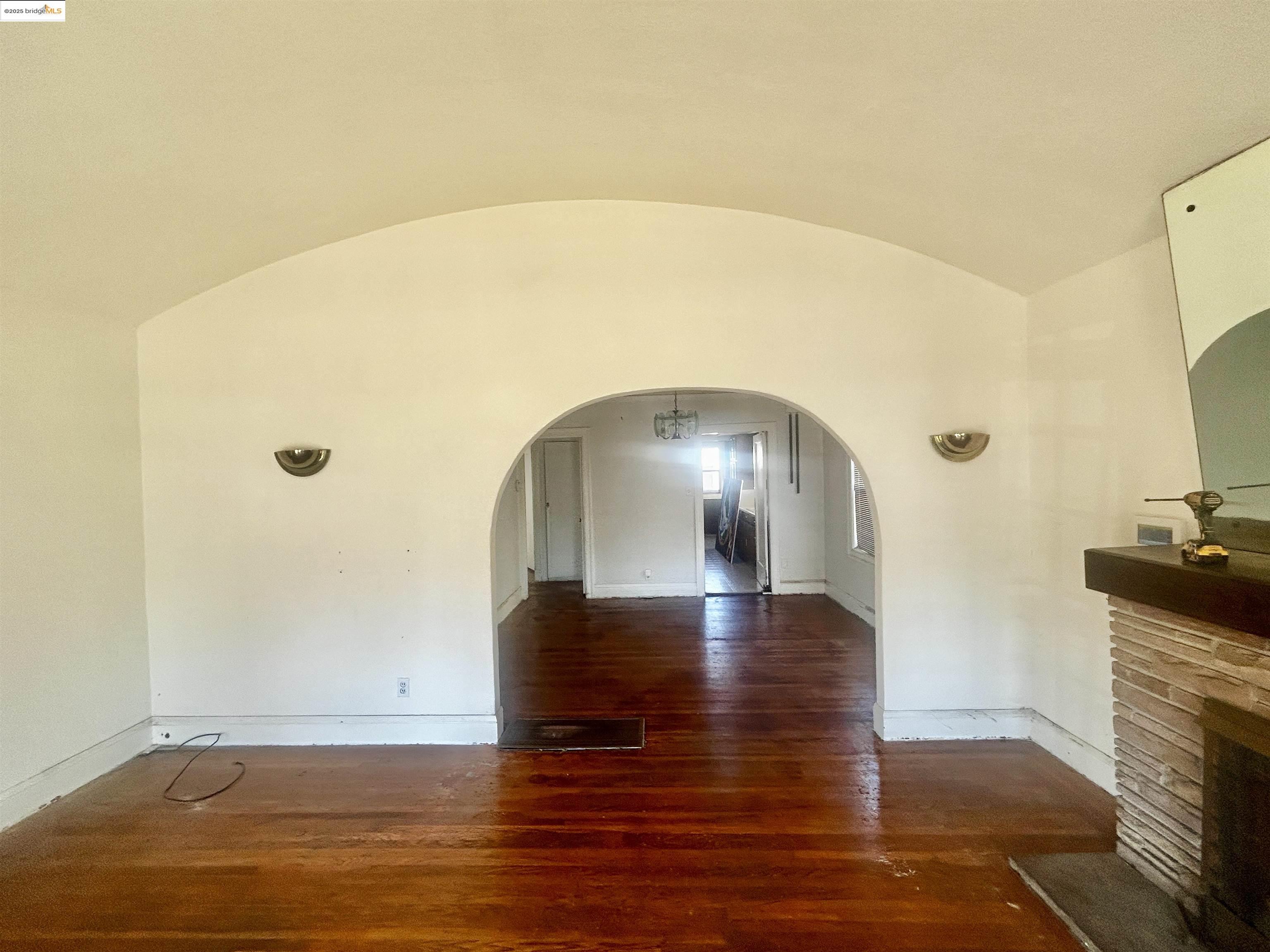 Detail Gallery Image 8 of 41 For 3809 Solano Ave, Richmond,  CA 94805 - 3 Beds | 1/1 Baths