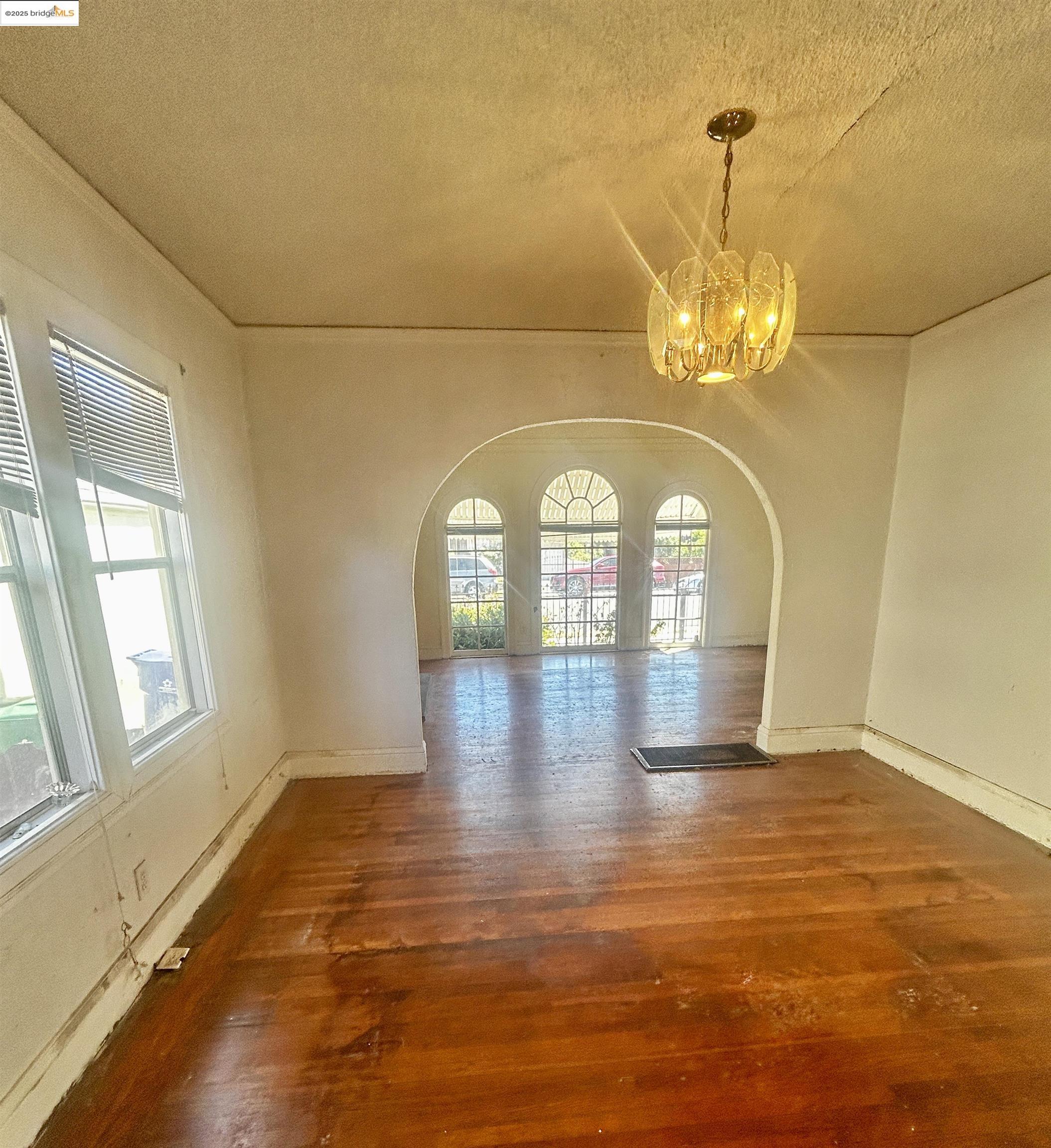 Detail Gallery Image 9 of 41 For 3809 Solano Ave, Richmond,  CA 94805 - 3 Beds | 1/1 Baths