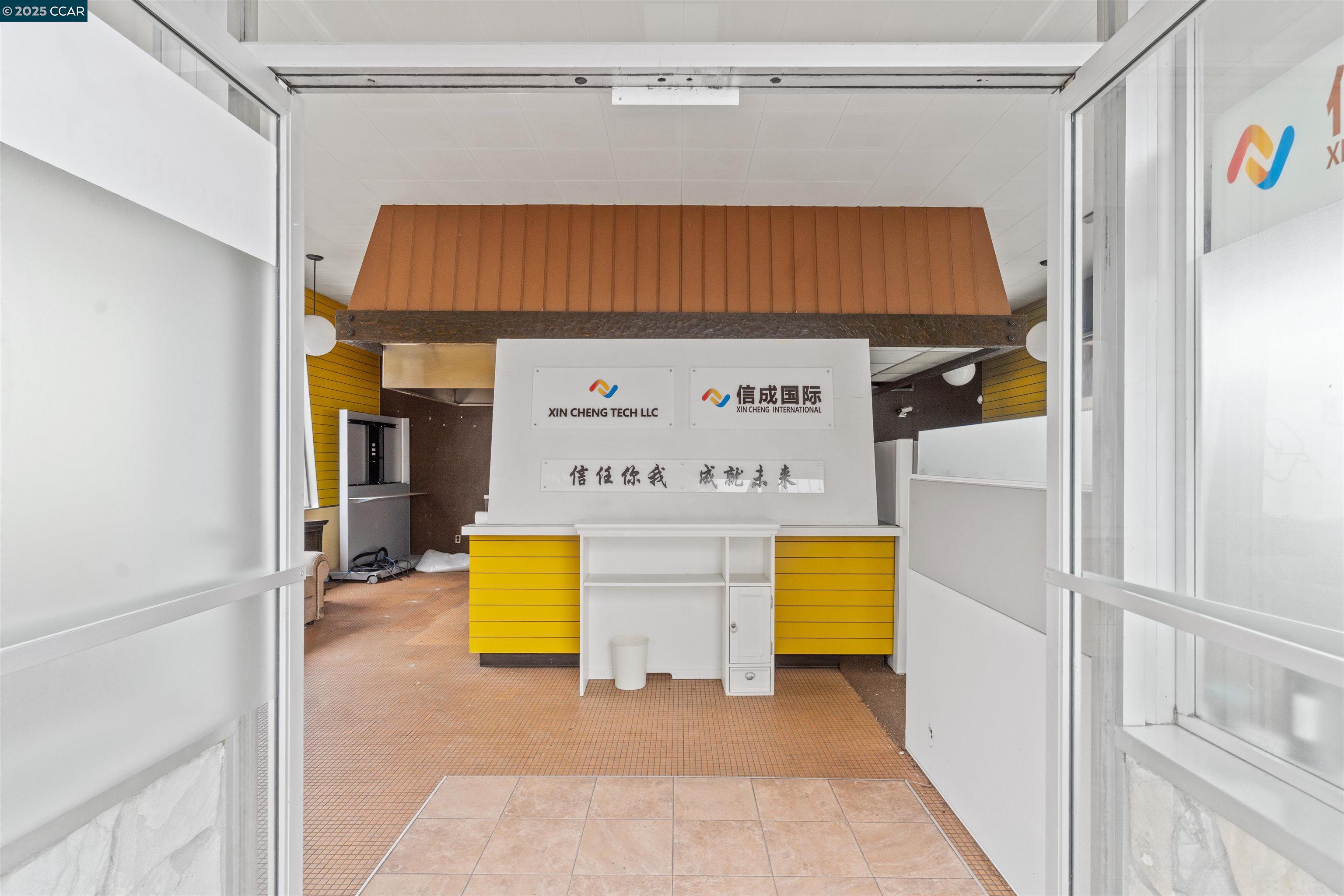 Detail Gallery Image 19 of 25 For , Albany,  CA 94706-1126 - – Beds | – Baths