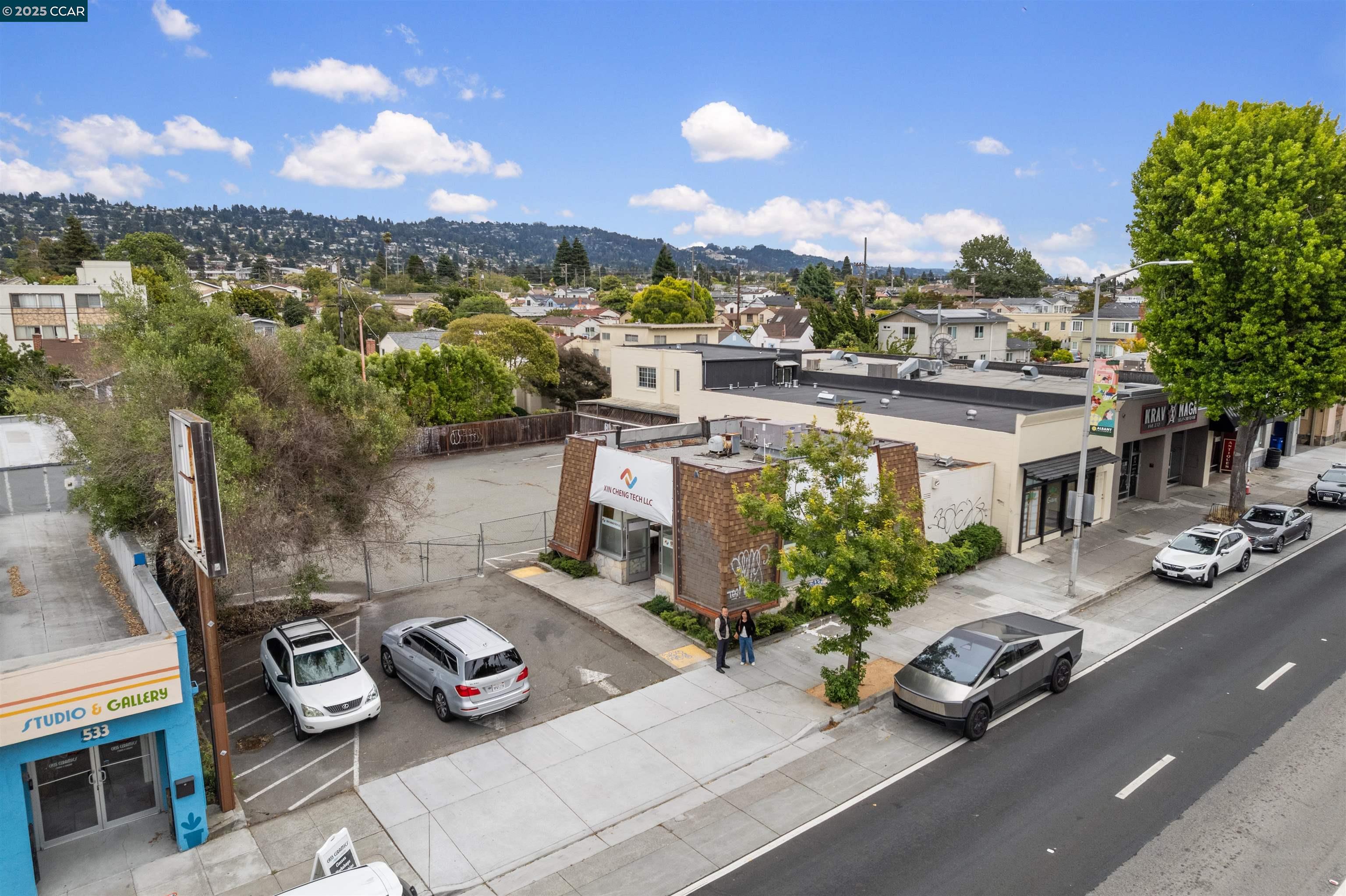 Detail Gallery Image 8 of 25 For , Albany,  CA 94706-1126 - – Beds | – Baths