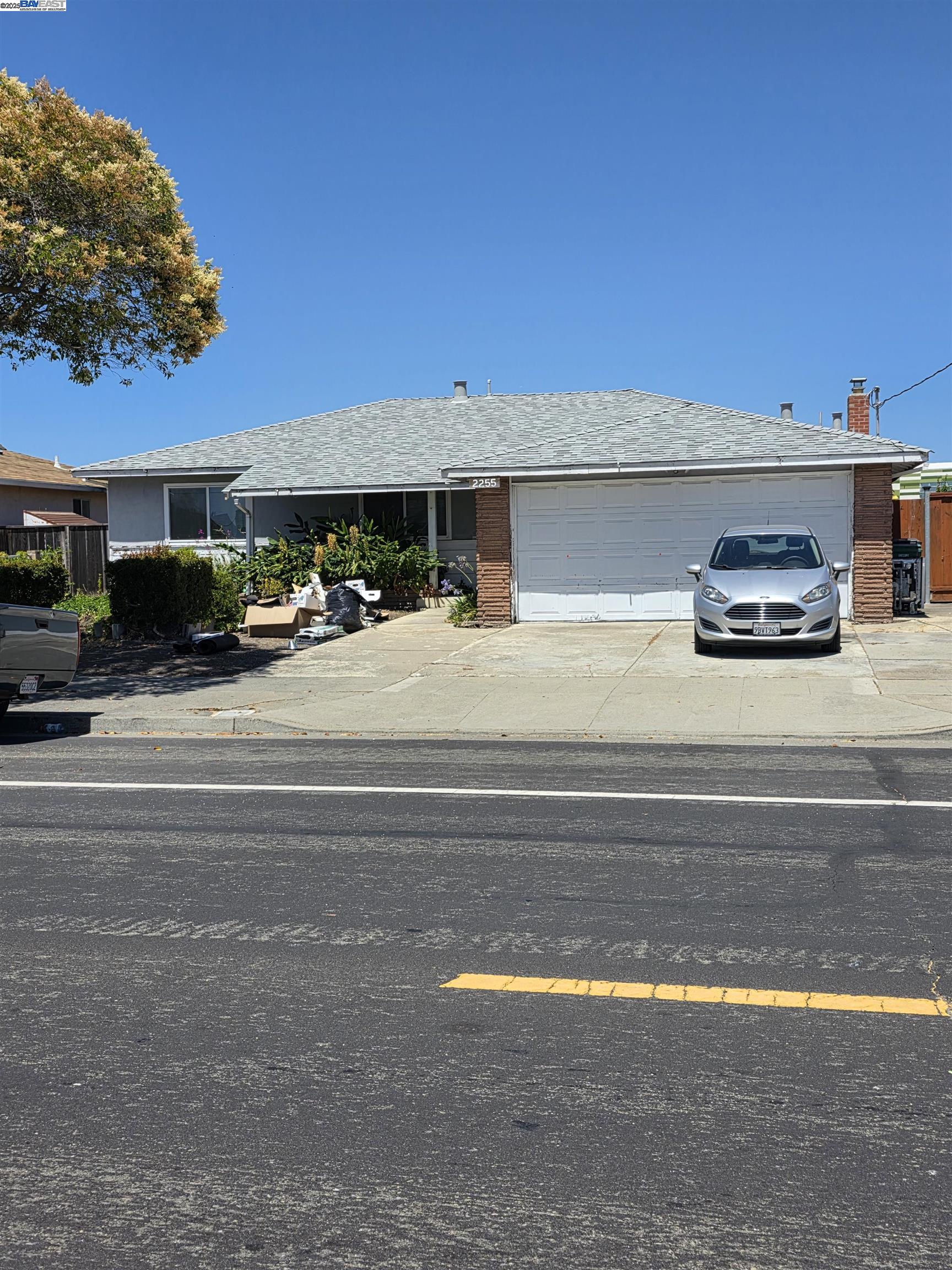 Detail Gallery Image 1 of 1 For 2255 Caltapa Way, Hayward,  CA 94545-4650 - 4 Beds | 2 Baths
