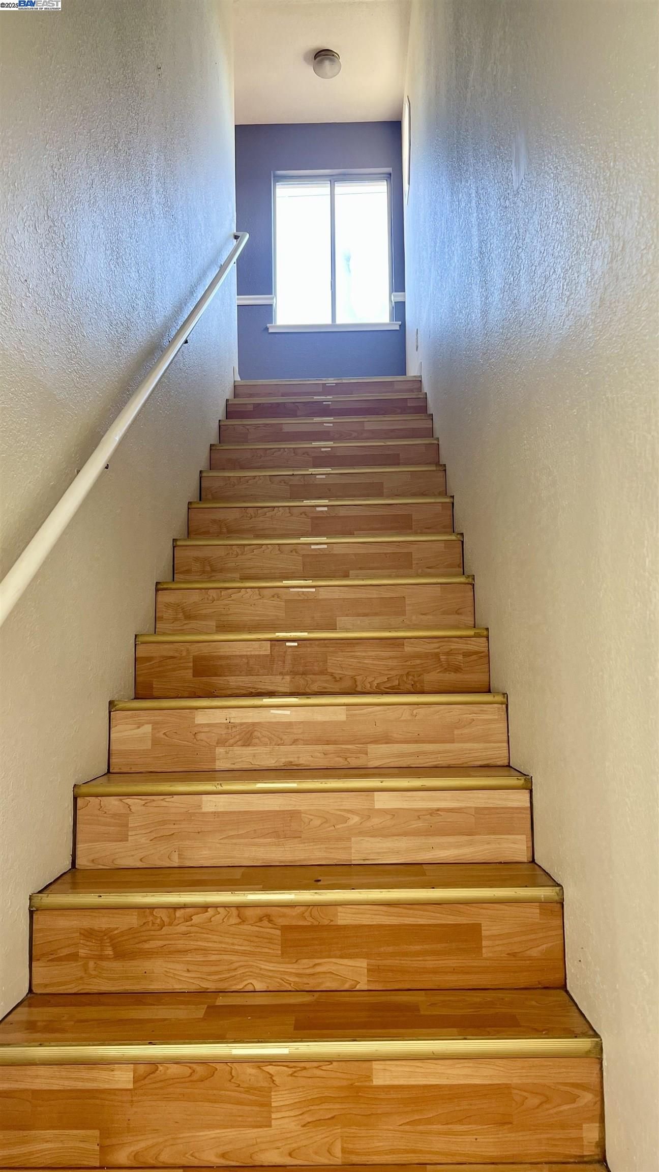 Detail Gallery Image 29 of 58 For 1950 Randy St, San Leandro,  CA 94579 - 5 Beds | 3 Baths