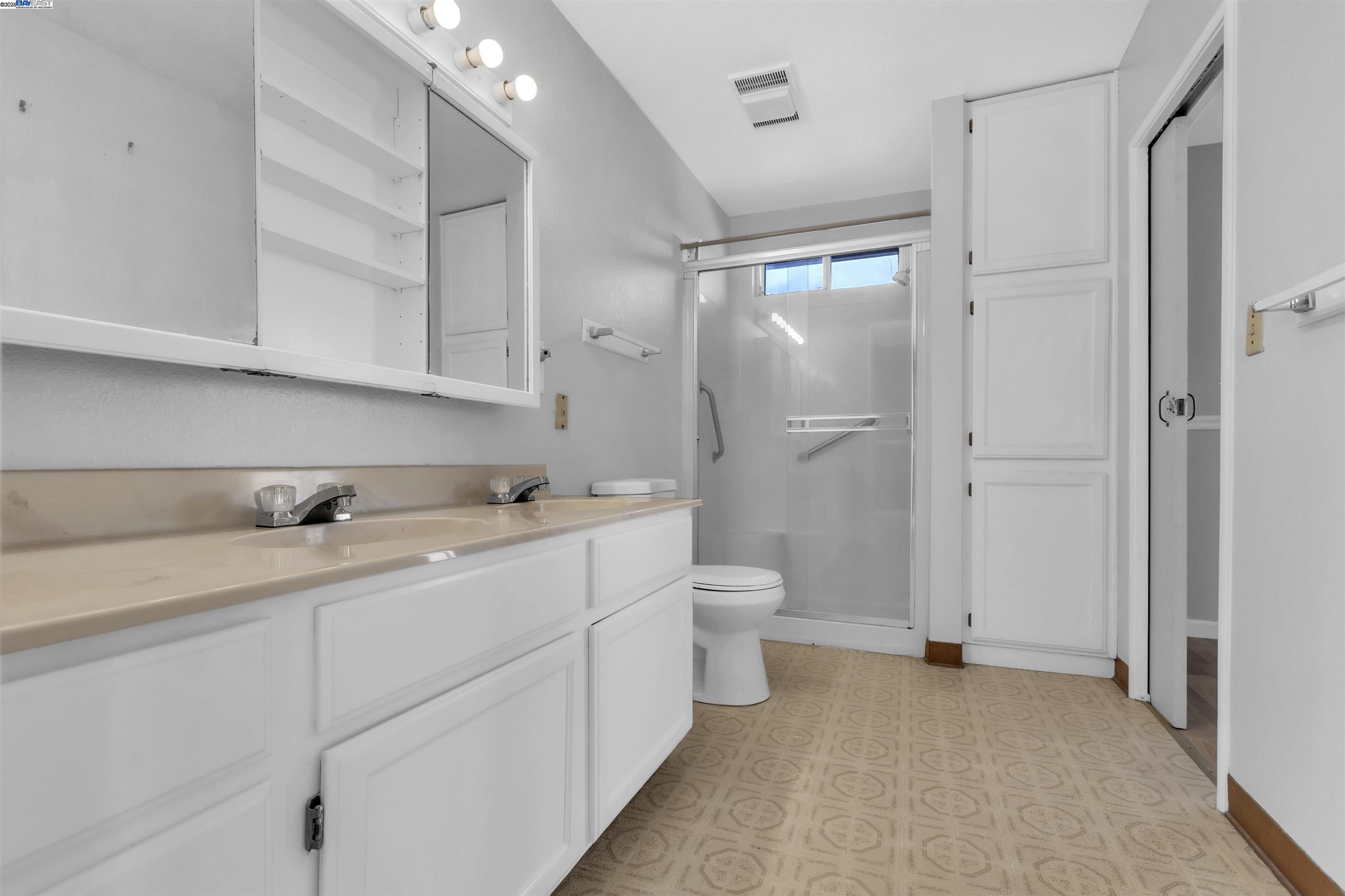 Detail Gallery Image 54 of 56 For 1950 Randy St, San Leandro,  CA 94579 - 5 Beds | 3 Baths