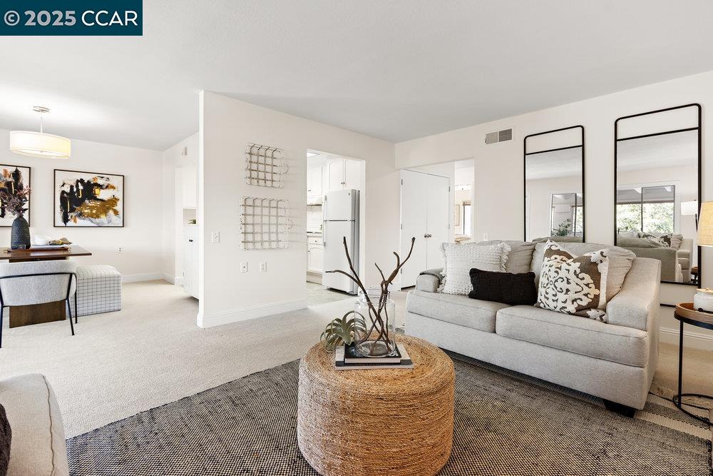 Photo #15: 41107118 Listing: Photo #15