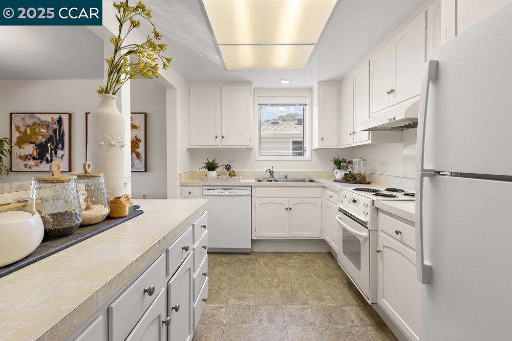 Photo #8: 41107118 Listing: Photo #8