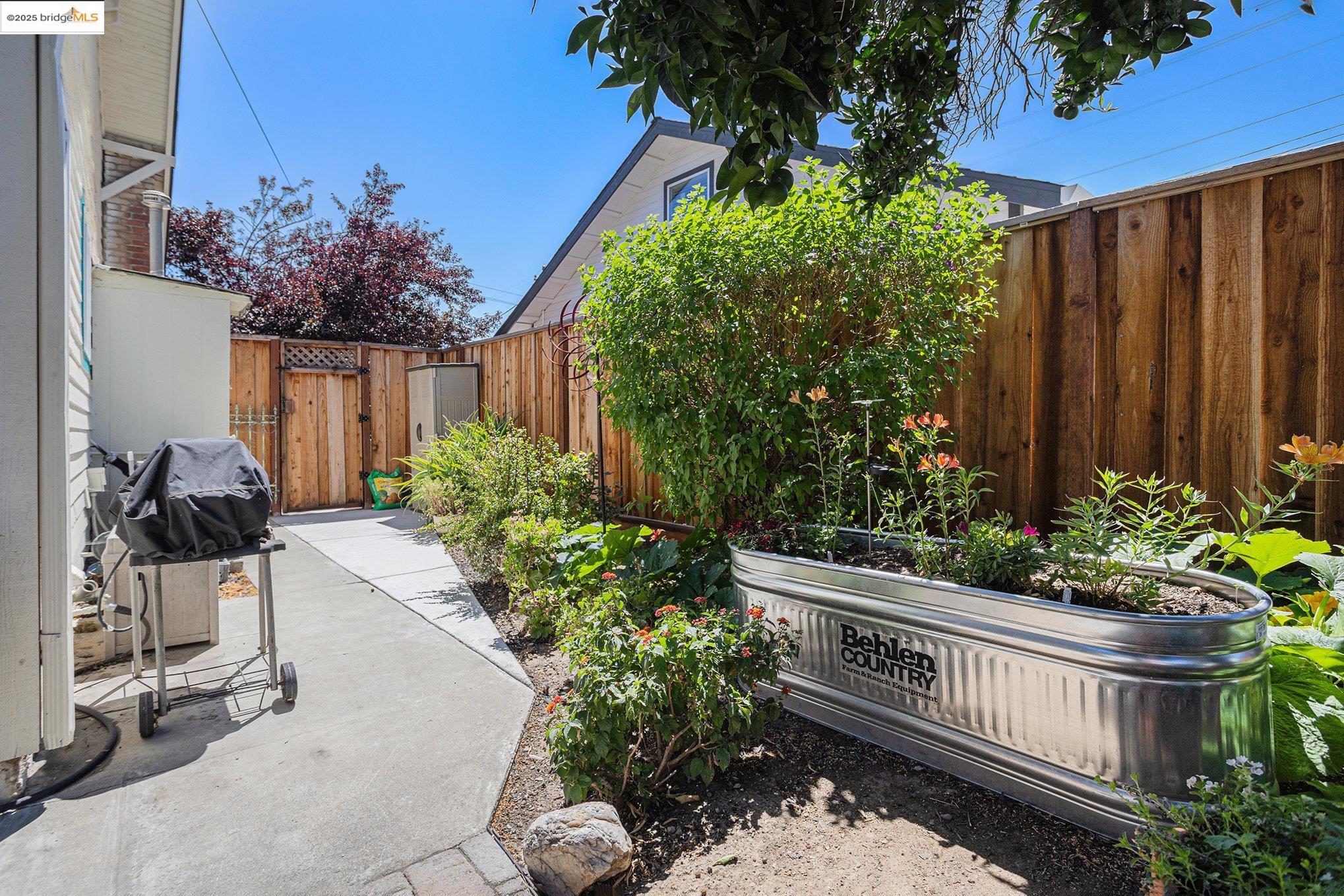 Detail Gallery Image 30 of 30 For 710 D St, Antioch,  CA 94509 - 3 Beds | 2 Baths