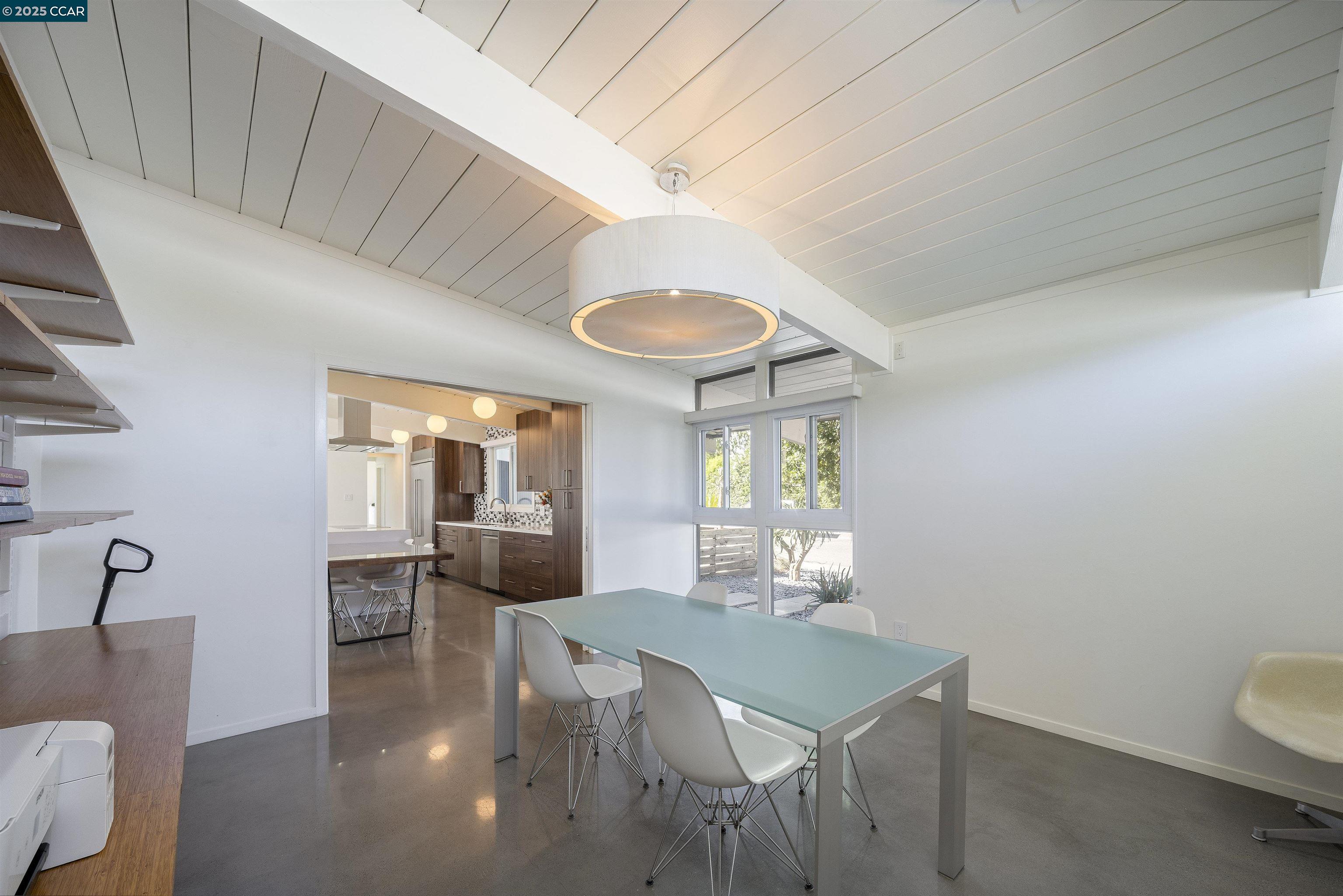 Detail Gallery Image 14 of 45 For 231 Los Cerros Ave, Walnut Creek,  CA 94598 - 3 Beds | 2 Baths