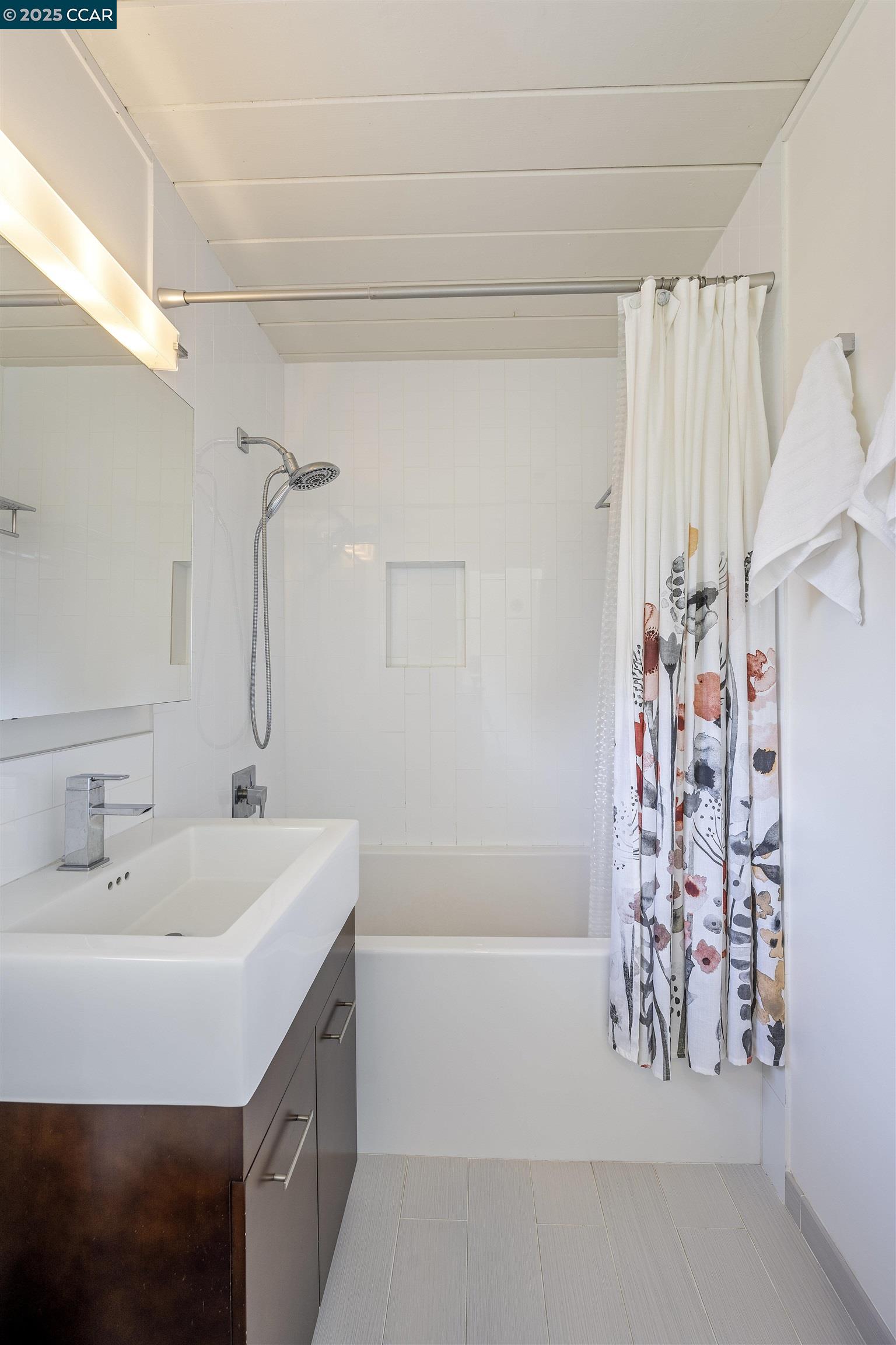 Detail Gallery Image 21 of 45 For 231 Los Cerros Ave, Walnut Creek,  CA 94598 - 3 Beds | 2 Baths
