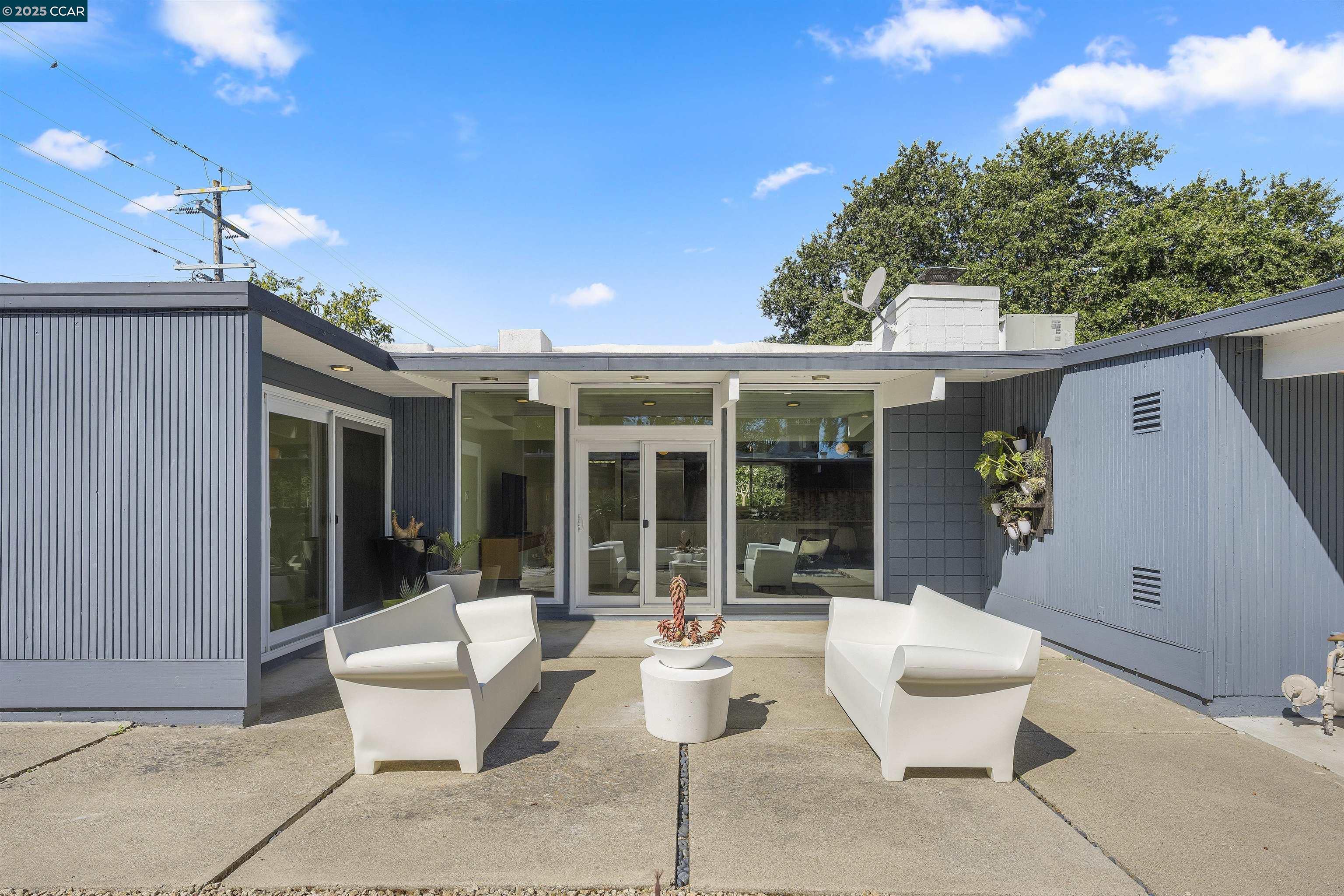 Detail Gallery Image 33 of 45 For 231 Los Cerros Ave, Walnut Creek,  CA 94598 - 3 Beds | 2 Baths