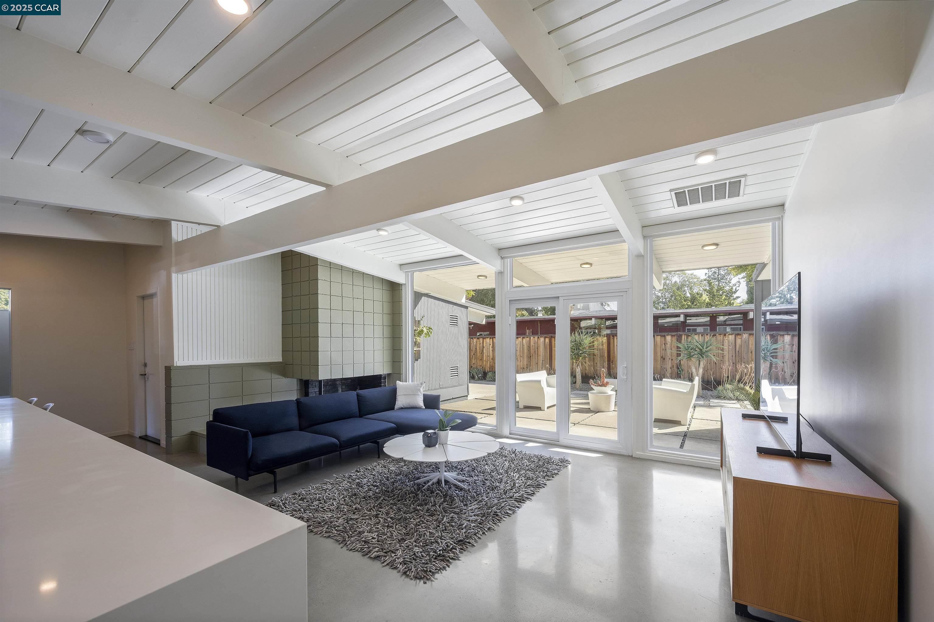Detail Gallery Image 6 of 45 For 231 Los Cerros Ave, Walnut Creek,  CA 94598 - 3 Beds | 2 Baths