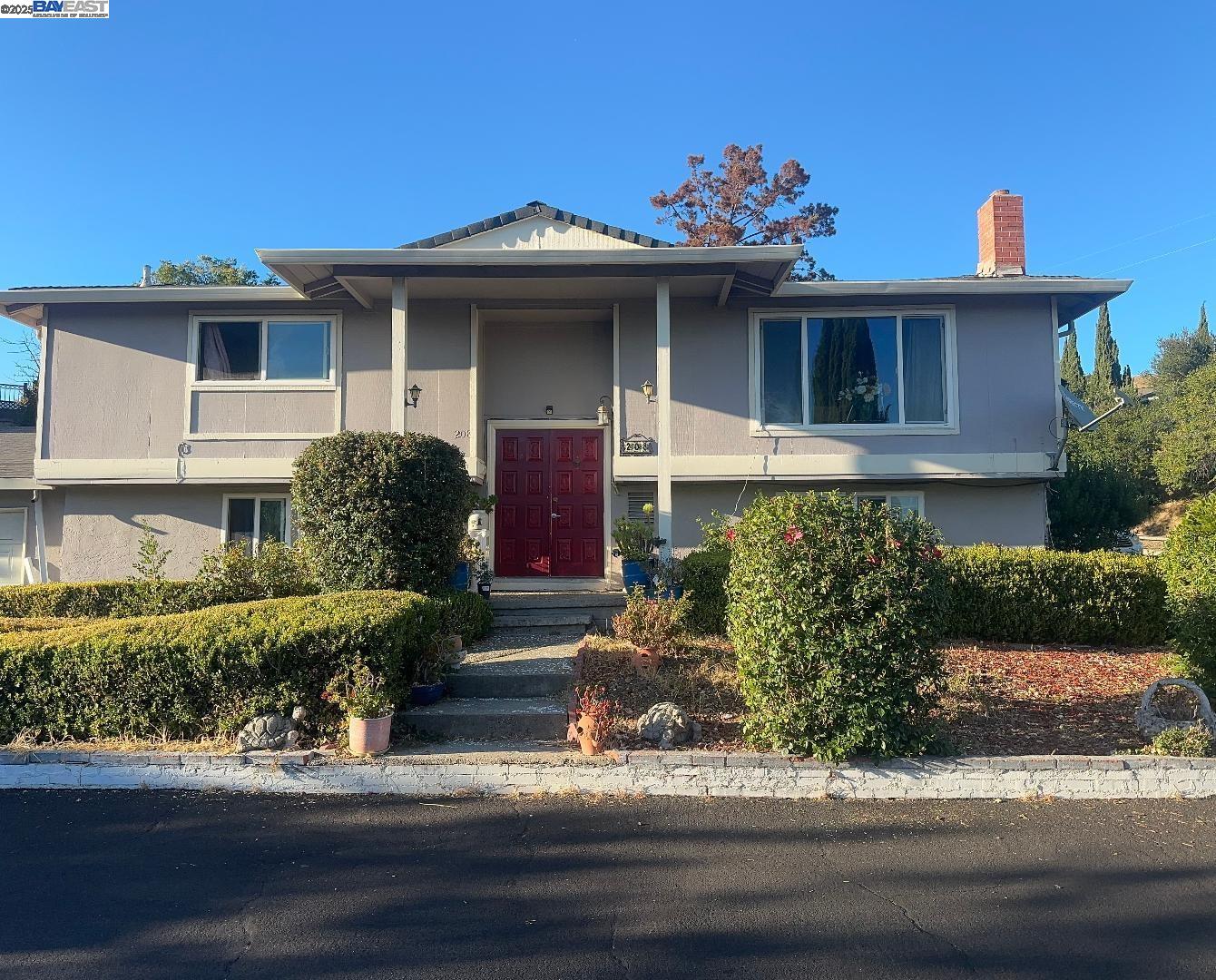 Detail Gallery Image 1 of 19 For 208 Appian Way, Union City,  CA 94587 - 4 Beds | 2 Baths
