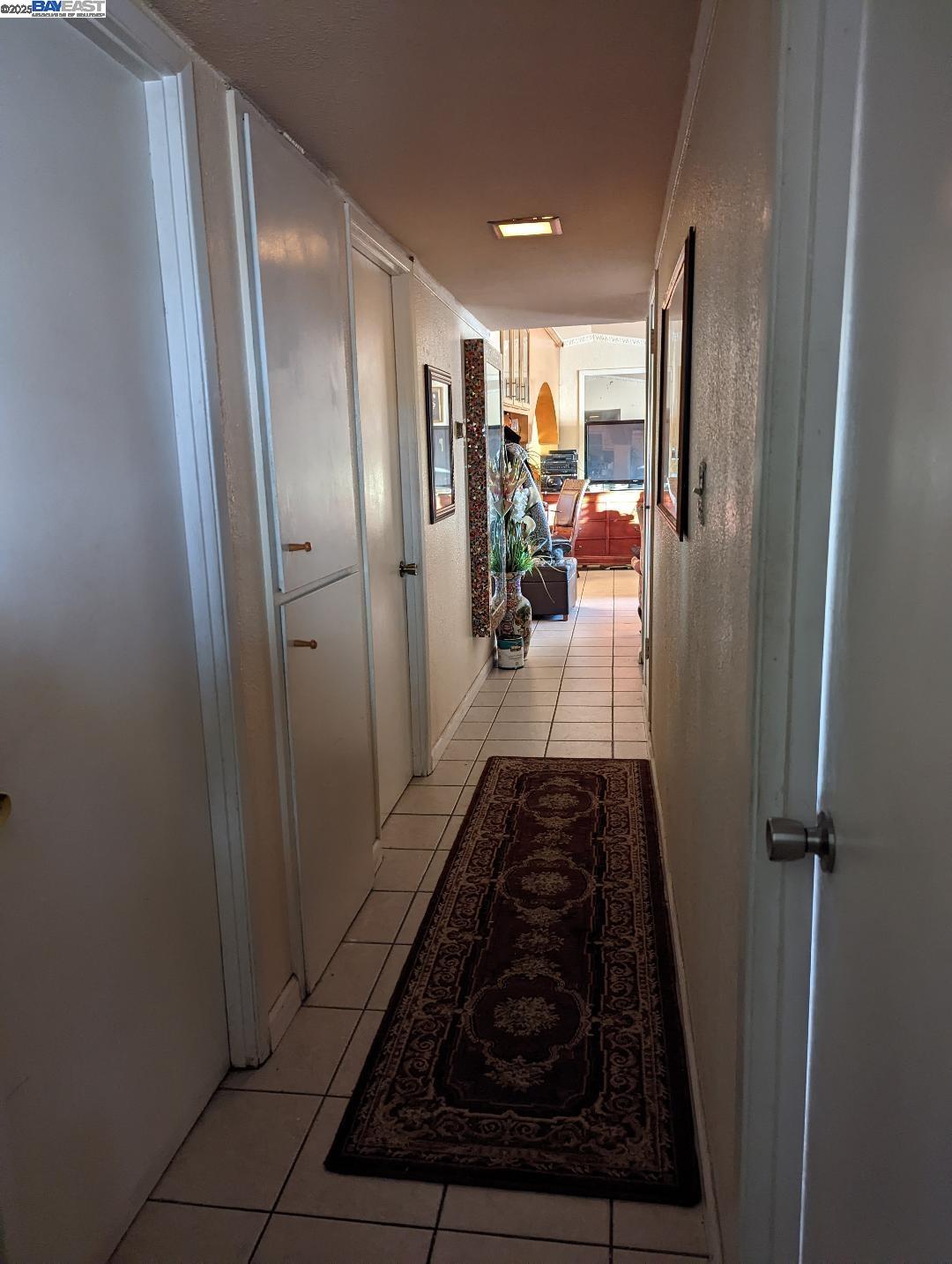Detail Gallery Image 11 of 19 For 208 Appian Way, Union City,  CA 94587 - 4 Beds | 2 Baths