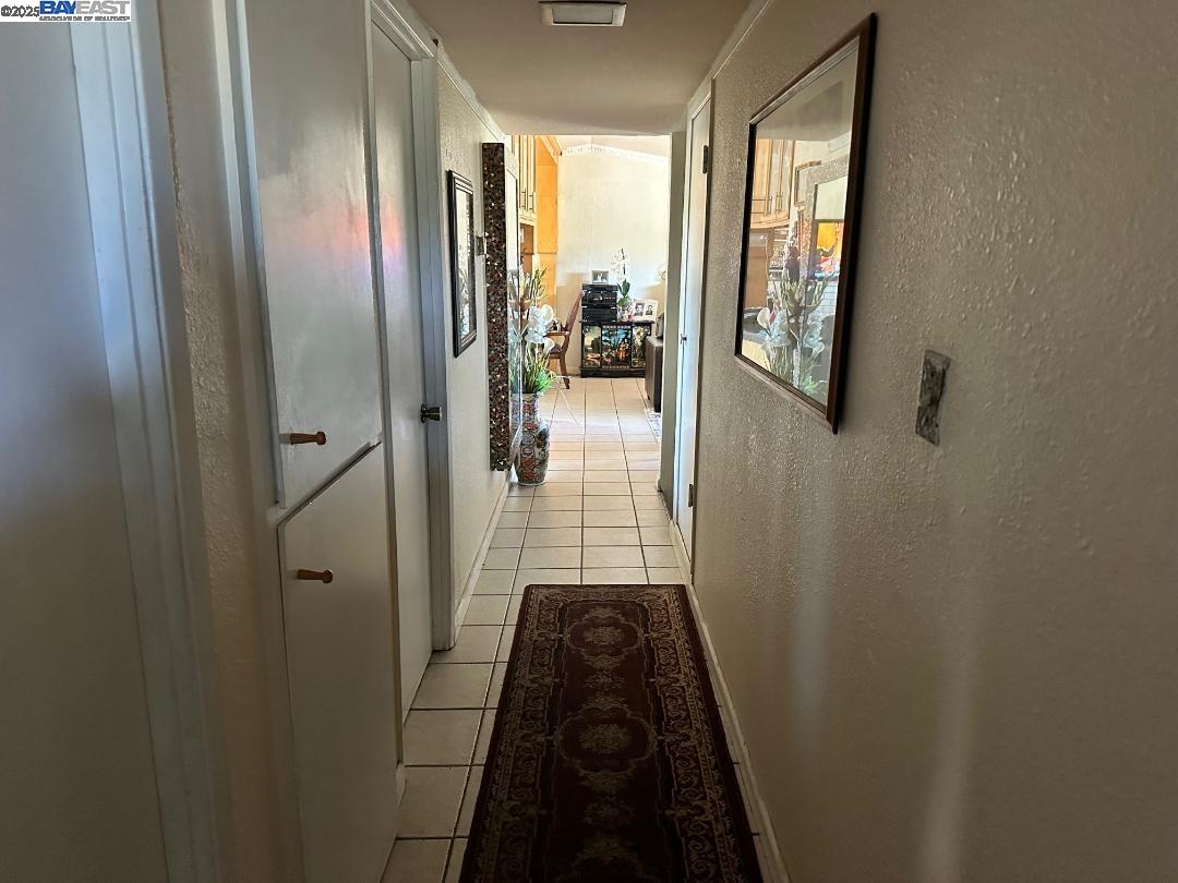 Detail Gallery Image 10 of 19 For 208 Appian Way, Union City,  CA 94587 - 4 Beds | 2 Baths