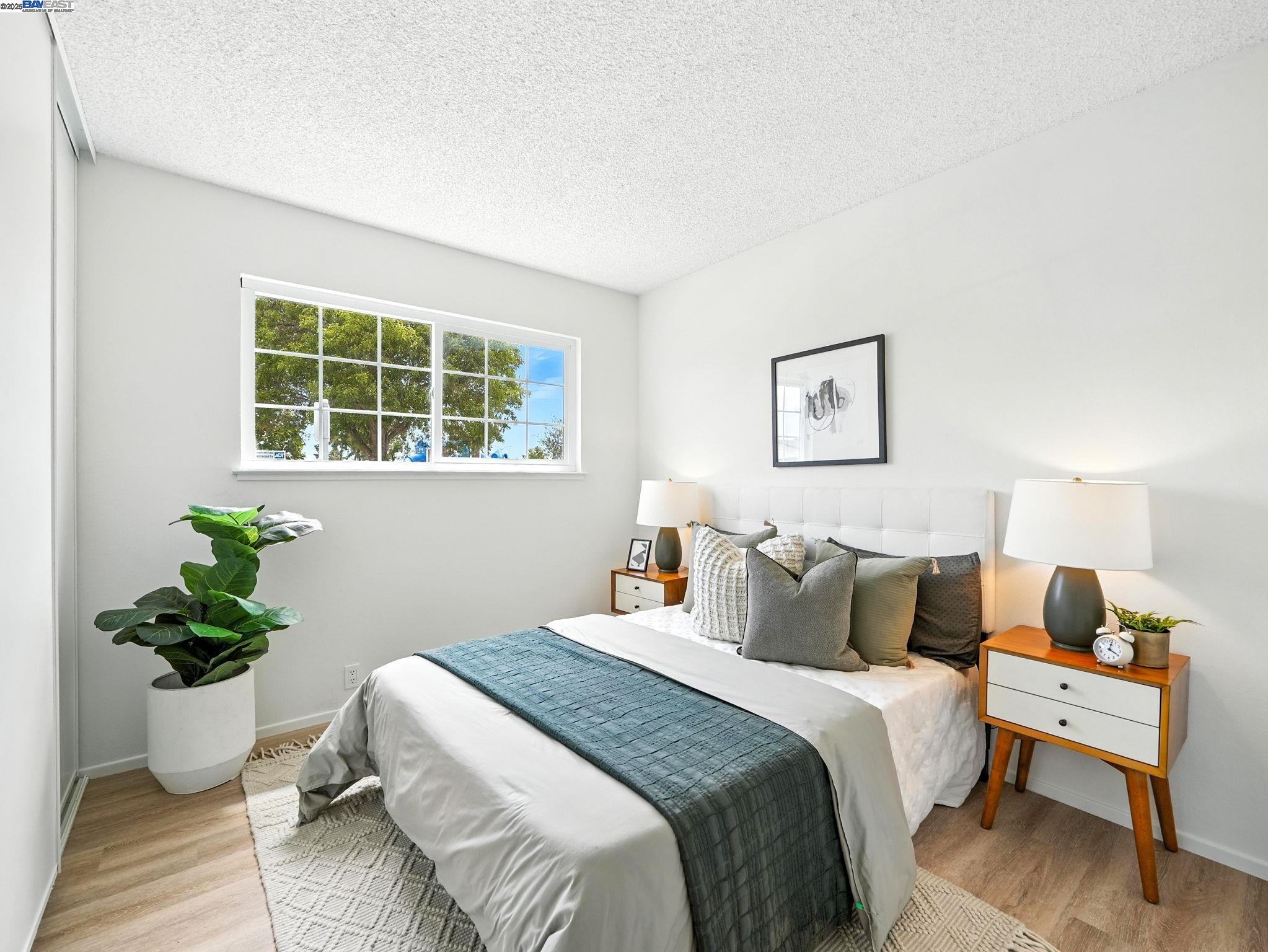 Detail Gallery Image 12 of 27 For 2510 Kirkwood Dr, Hayward,  CA 94545 - 4 Beds | 2 Baths