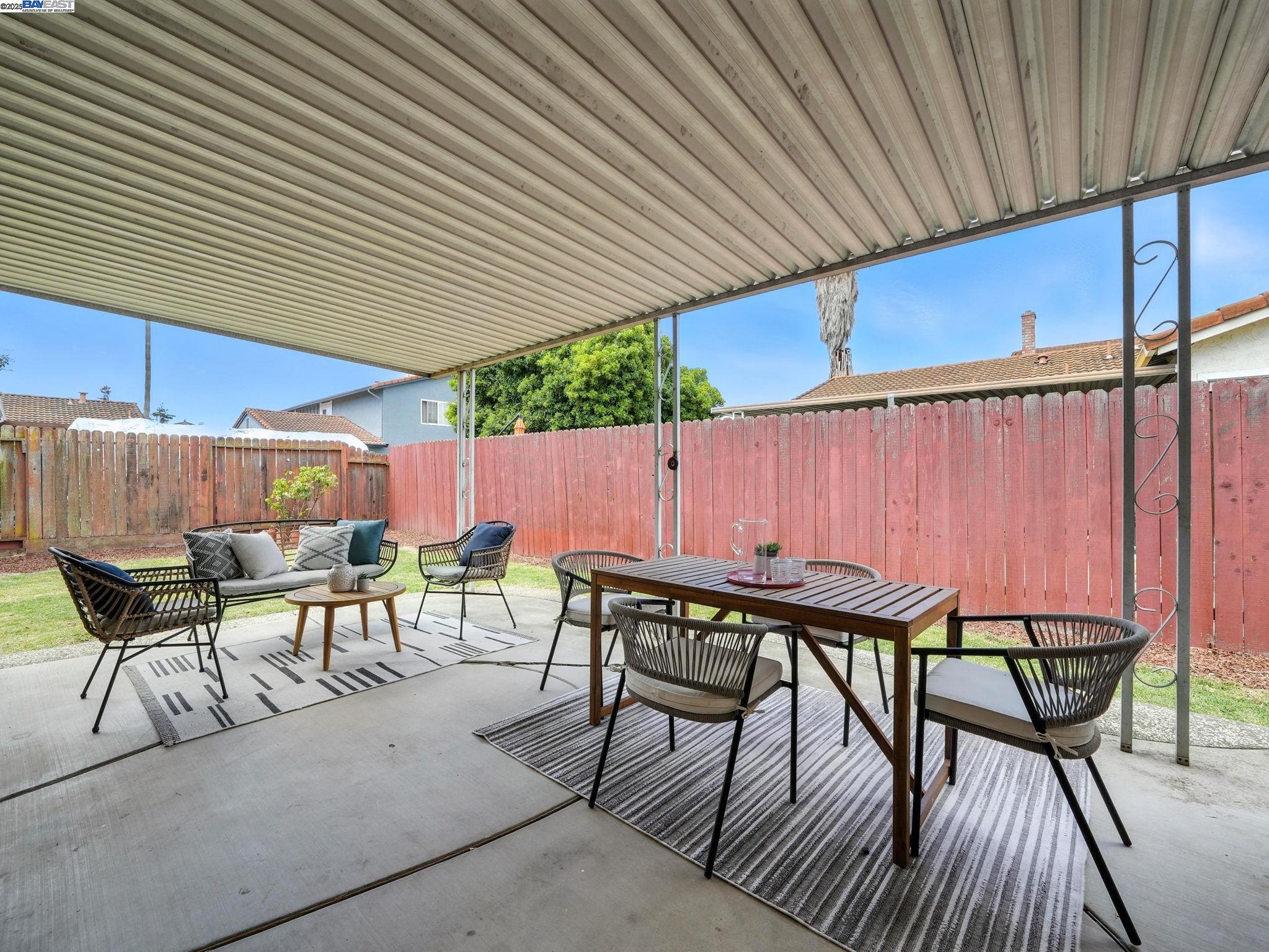 Detail Gallery Image 19 of 27 For 2510 Kirkwood Dr, Hayward,  CA 94545 - 4 Beds | 2 Baths