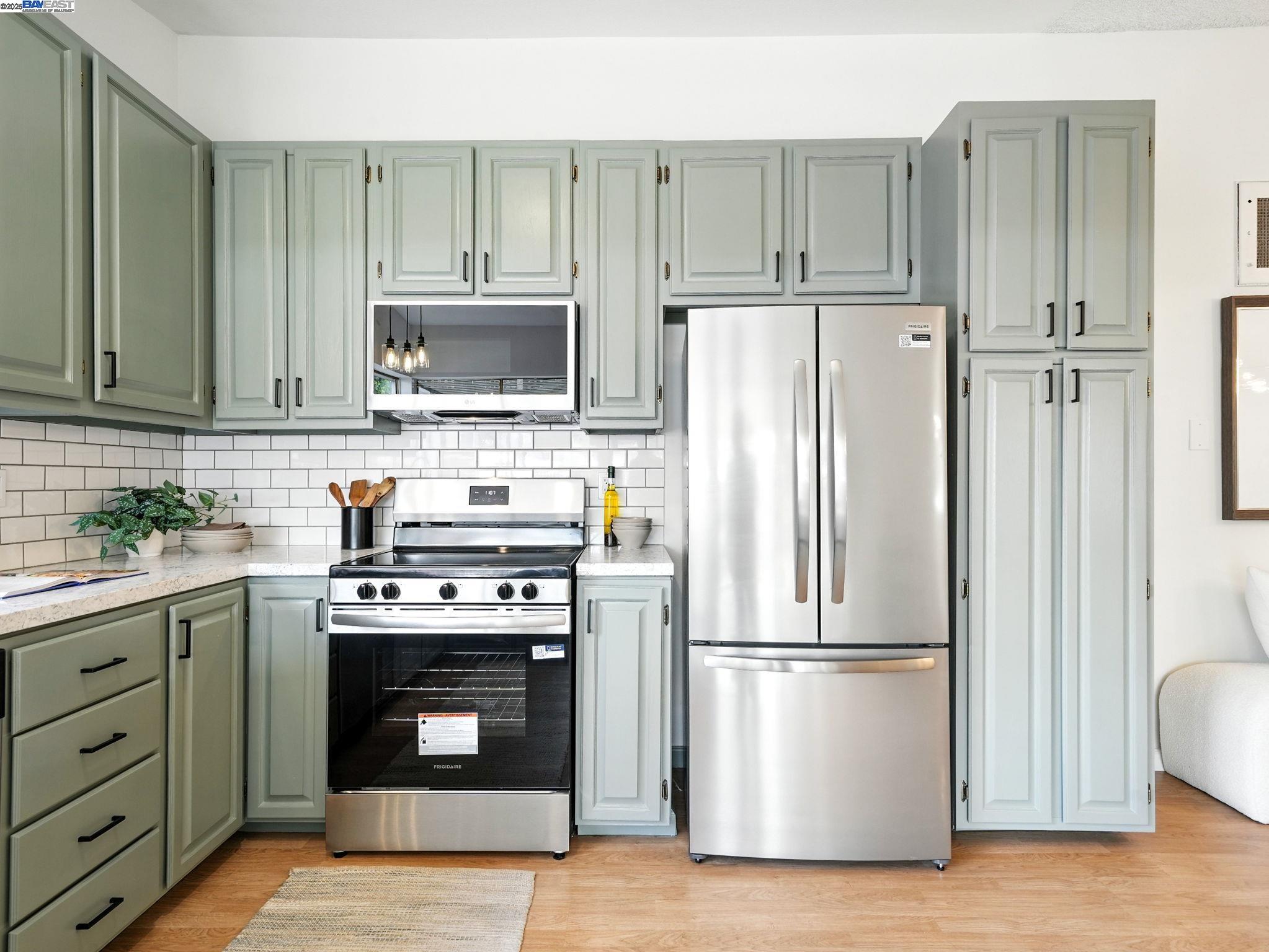 Detail Gallery Image 8 of 27 For 2510 Kirkwood Dr, Hayward,  CA 94545 - 4 Beds | 2 Baths