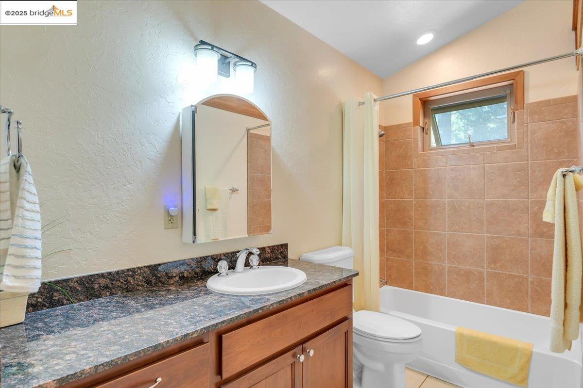 Detail Gallery Image 35 of 50 For 17061 Broken Pine Rd, Sonora,  CA 95370 - 3 Beds | 3 Baths